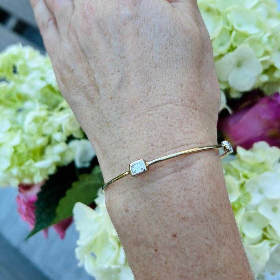 Bracelet en or 18k avec diamant taille émeraude Pour femmes en vente