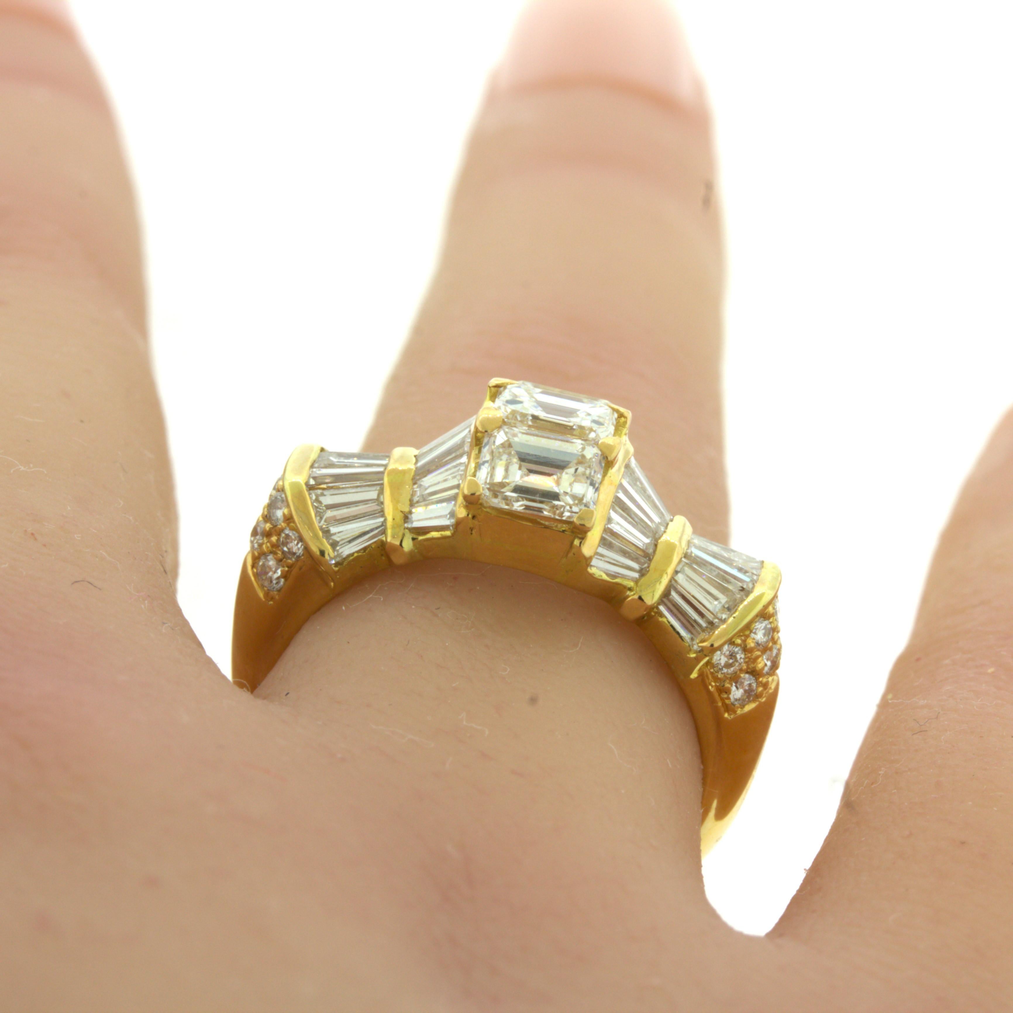 Emerald-Cut Diamond 18Karat Yellow Gold Band Ring For Sale 5