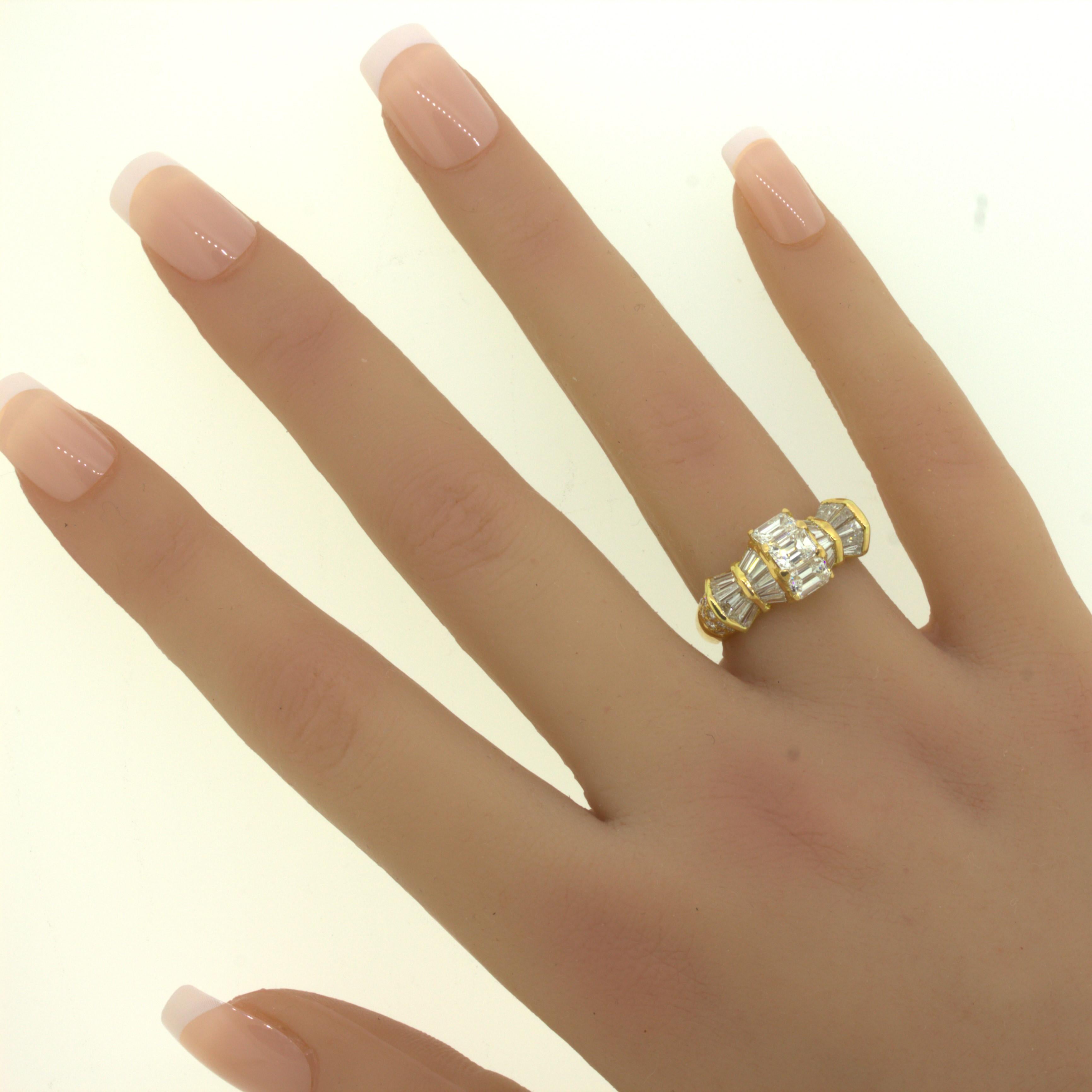 Emerald-Cut Diamond 18Karat Yellow Gold Band Ring For Sale 7