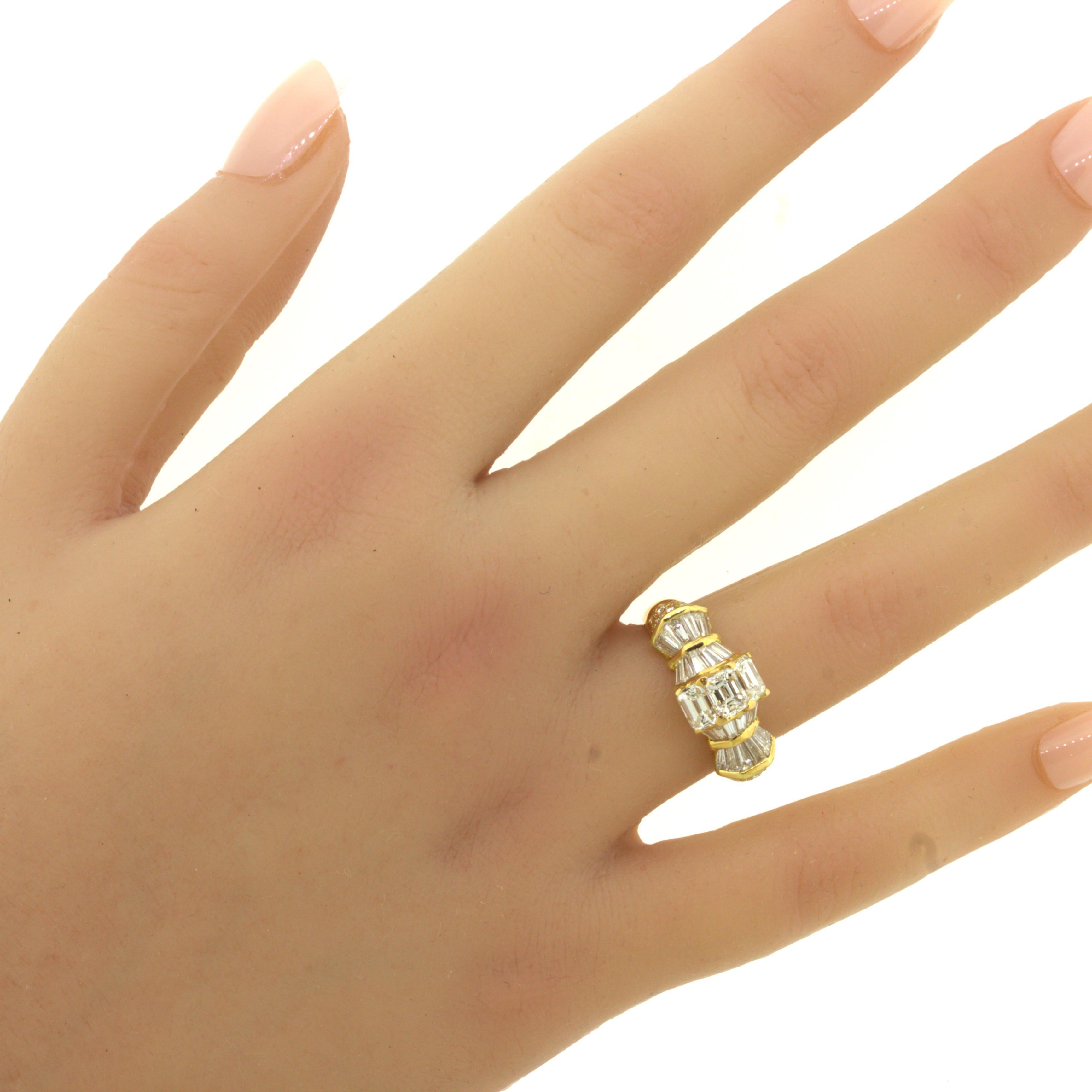 Emerald-Cut Diamond 18Karat Yellow Gold Band Ring For Sale 9