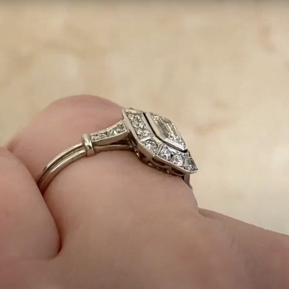 Bague à grappes de diamants taille émeraude (GIA environ 0,5 carats), platine Pour femmes en vente