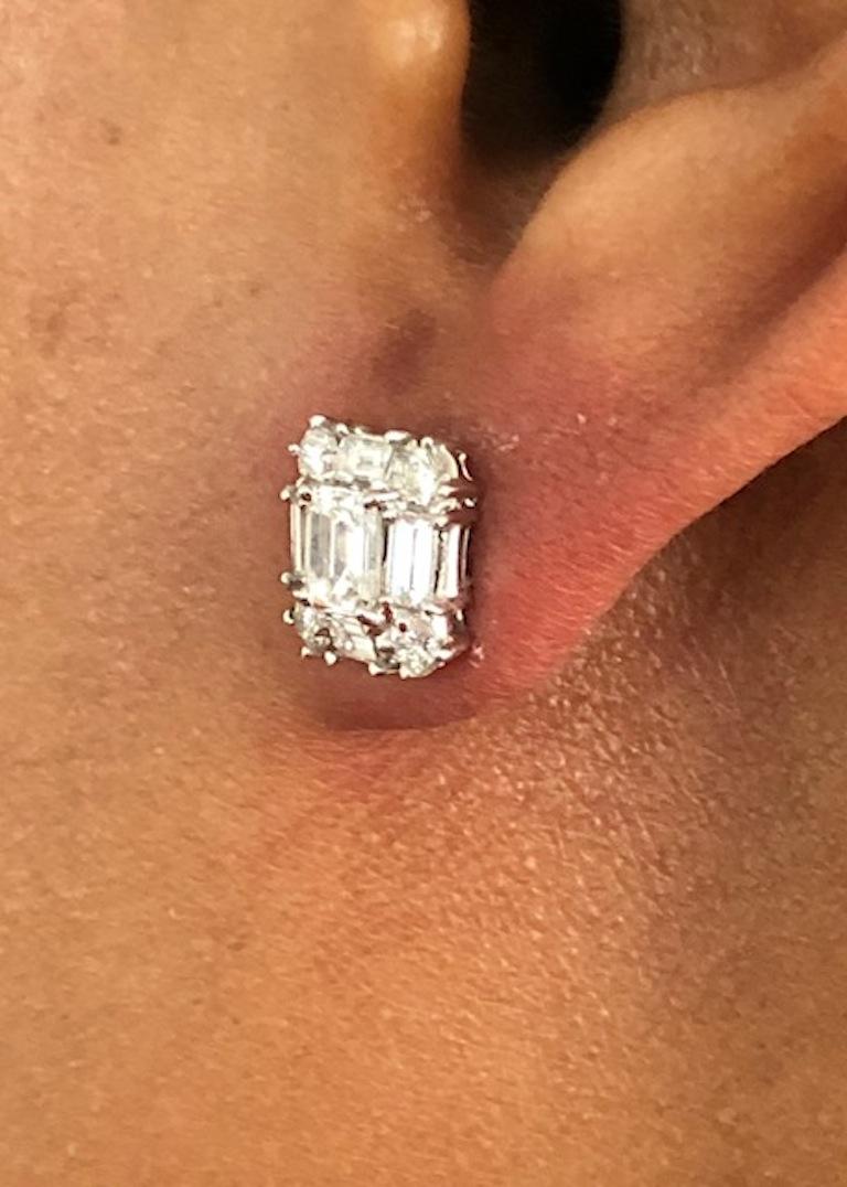 Emerald Cut Diamond Earrings In New Condition For Sale In New York, NY