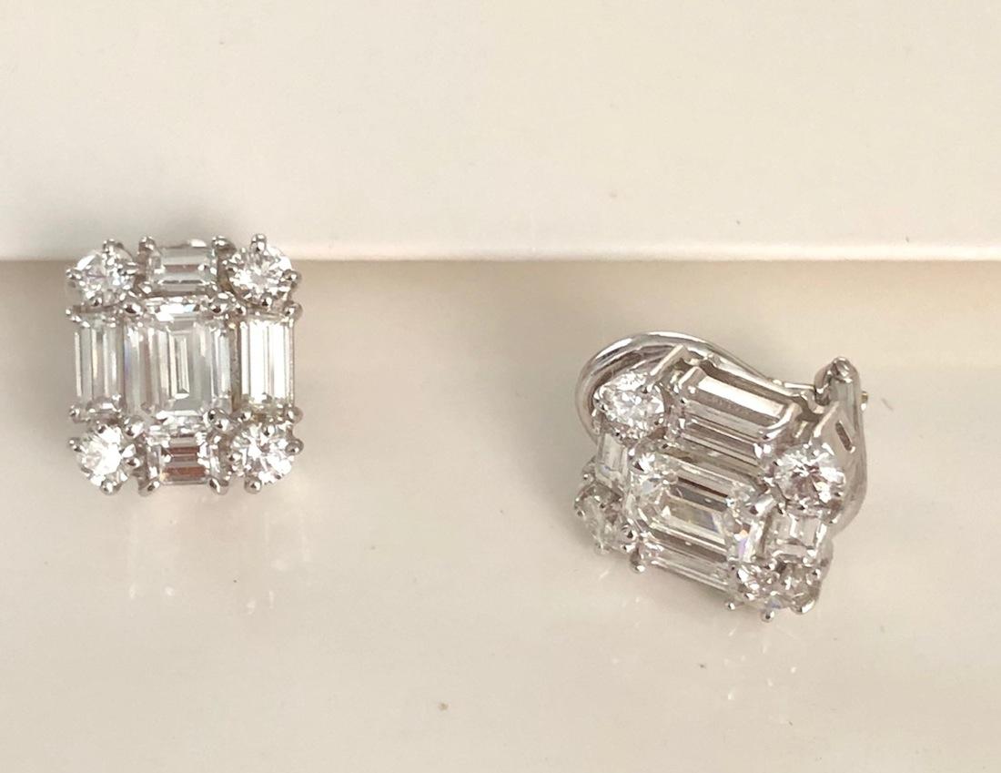 Emerald Cut Diamond Earrings In New Condition For Sale In New York, NY