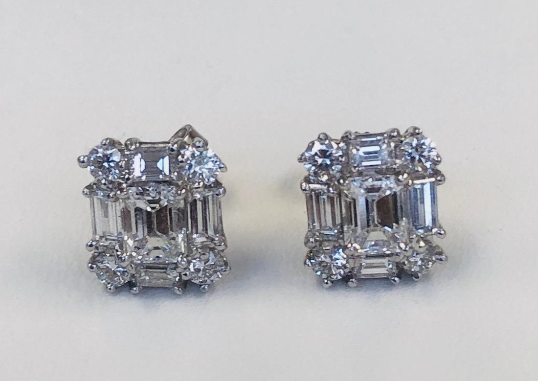 Emerald Cut Diamond Earrings For Sale 1