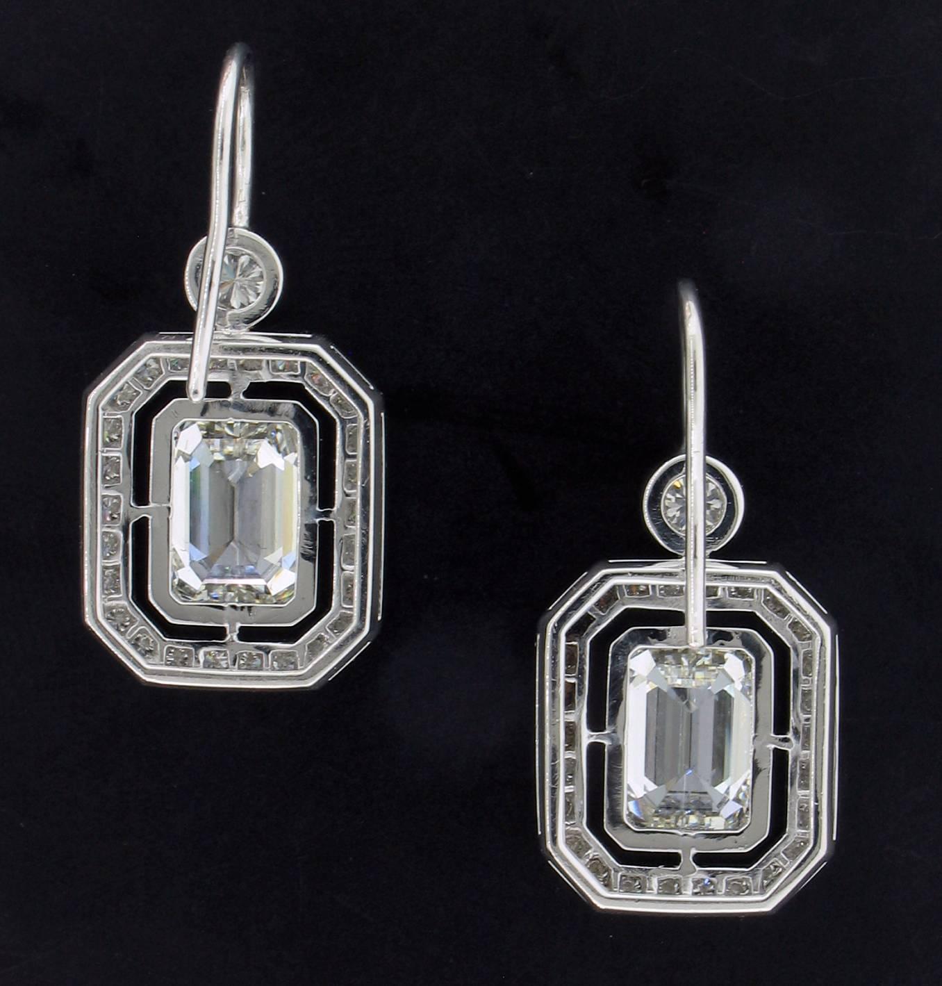 Emerald Cut Diamond Earrings in Platinum In New Condition In Carmel, CA
