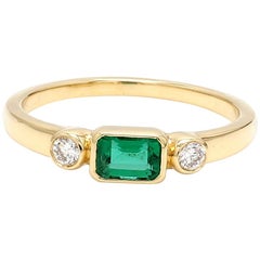 Emerald Cut Diamond Emerald 18 Karat Yellow Gold Ring