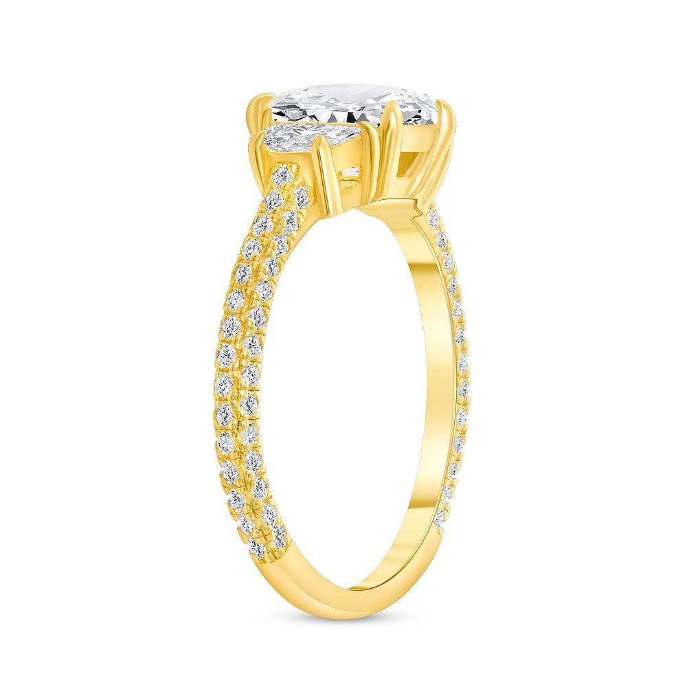 For Sale:  Emerald Cut Diamond Engagement Ring 2.25 ct. tw. ( 1 ct. Center Diamond) 4