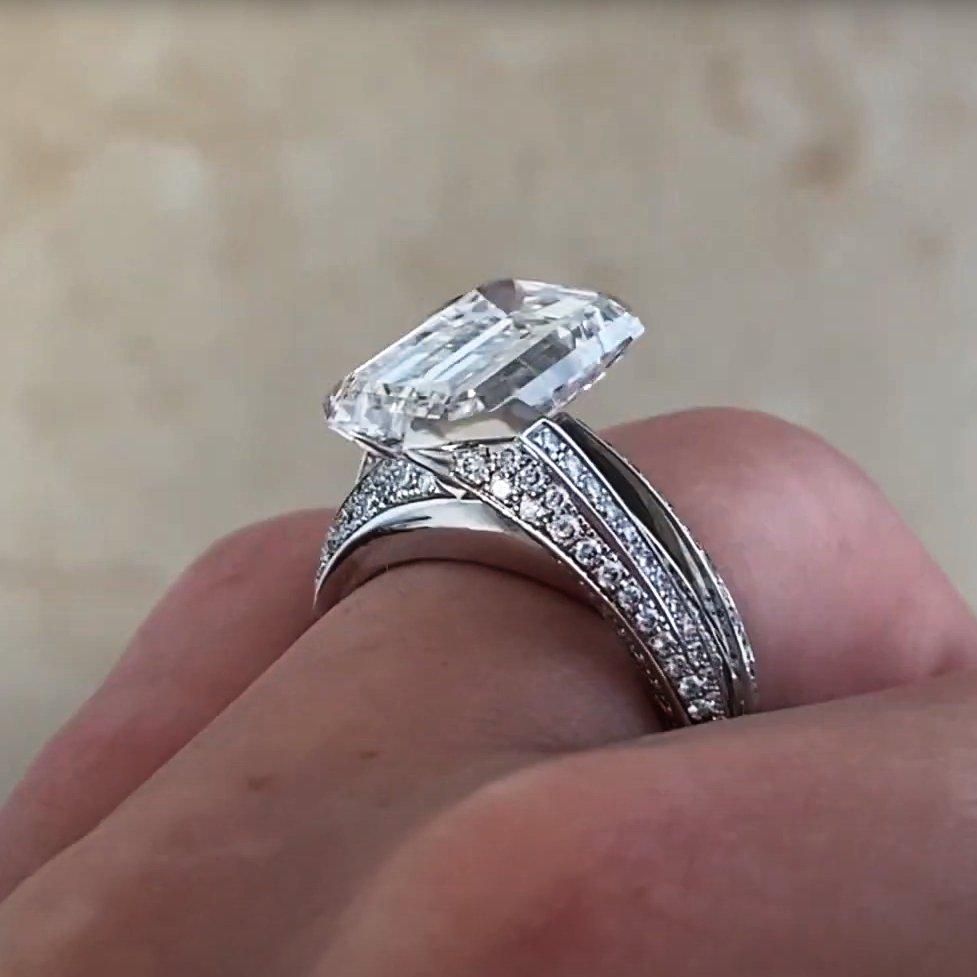 Women's Emerald Cut Diamond Engagement Ring (GIA Approx. 5.00-Carats), Platinum