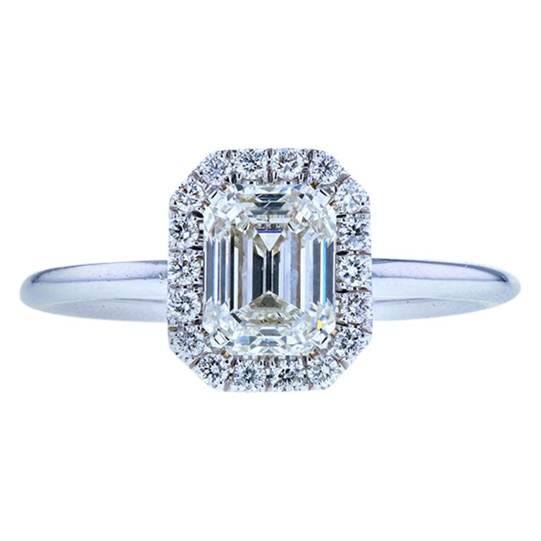 Emerald Cut Diamond Engagement Ring with Classic Diamond Halo For Sale