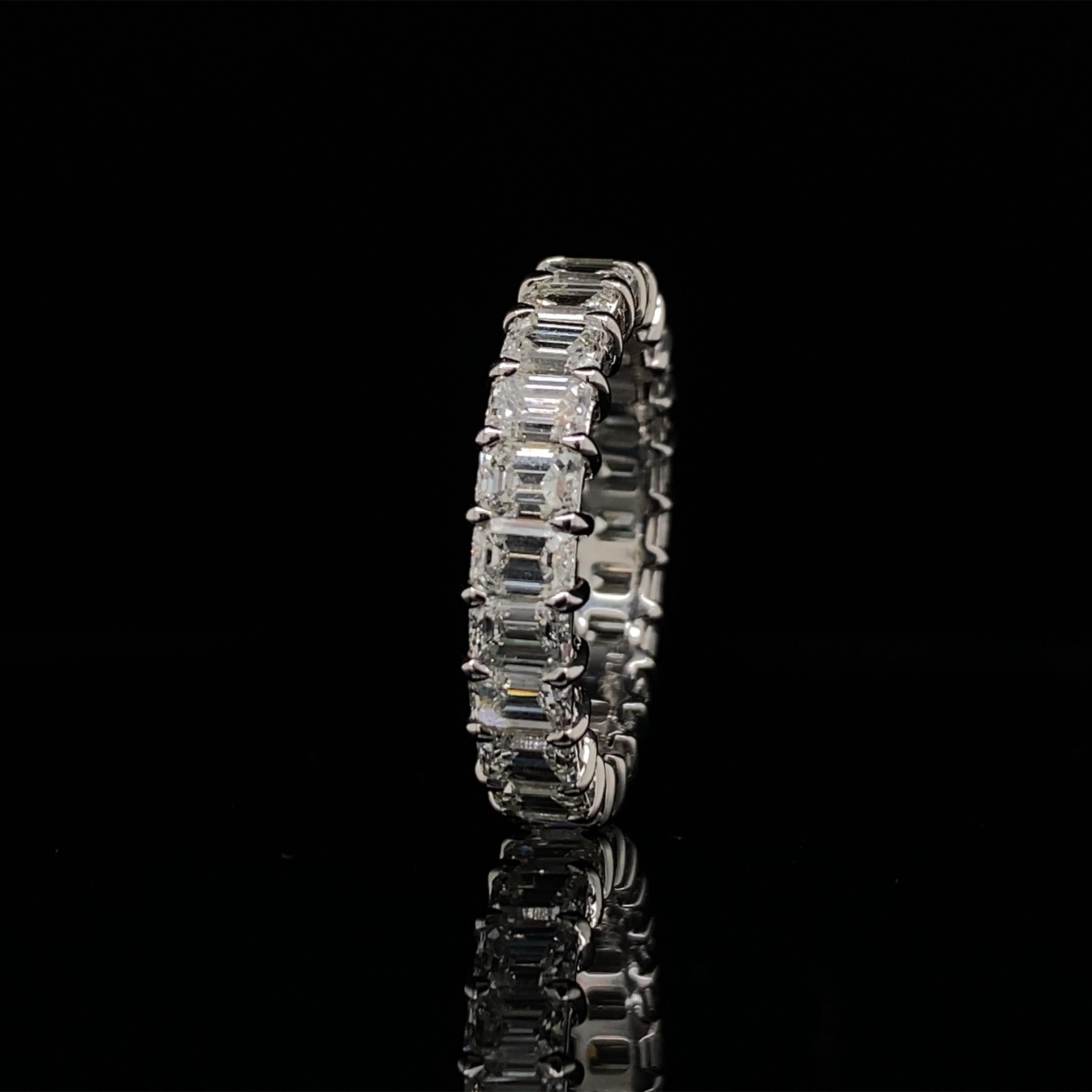 This Emerald cut diamond ring has 24 Emerald cut diamonds with a total carat of 4.51.
The diamonds are I Color, VS clarity. The ring is a finger size 6 and is set platinum.