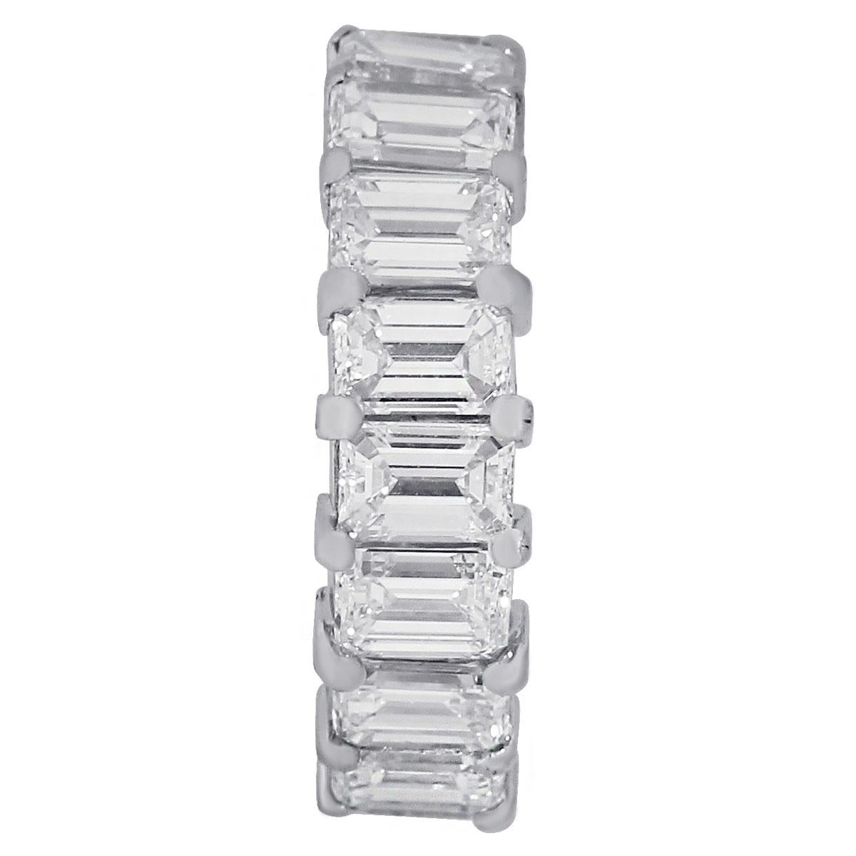 Material: Platinum
Diamond Details: Approximately 7ctw of 19 emerald cut diamonds. Diamonds are G in color, VS in clarity
Ring Size: 6.5
Ring Measurements: 0.89” x 0.22” x 0.89″
Total Weight: 7.2g (4.6dwt)
SKU: R4941