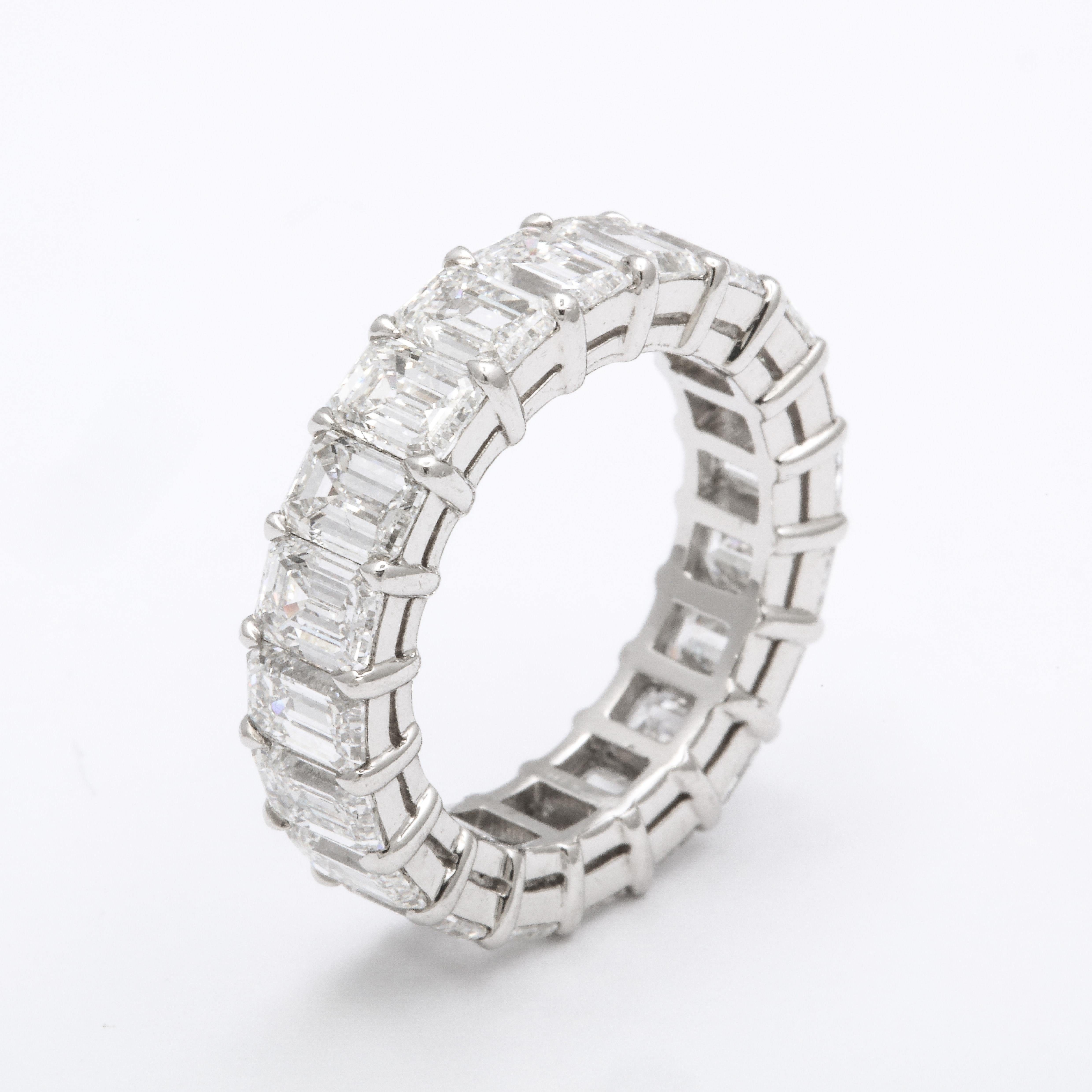 Emerald Cut Diamond Eternity Band In New Condition For Sale In New York, NY