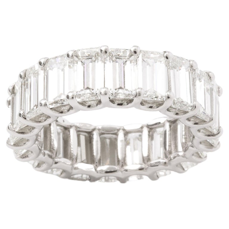 Emerald Cut Diamond Eternity Band For Sale at 1stDibs