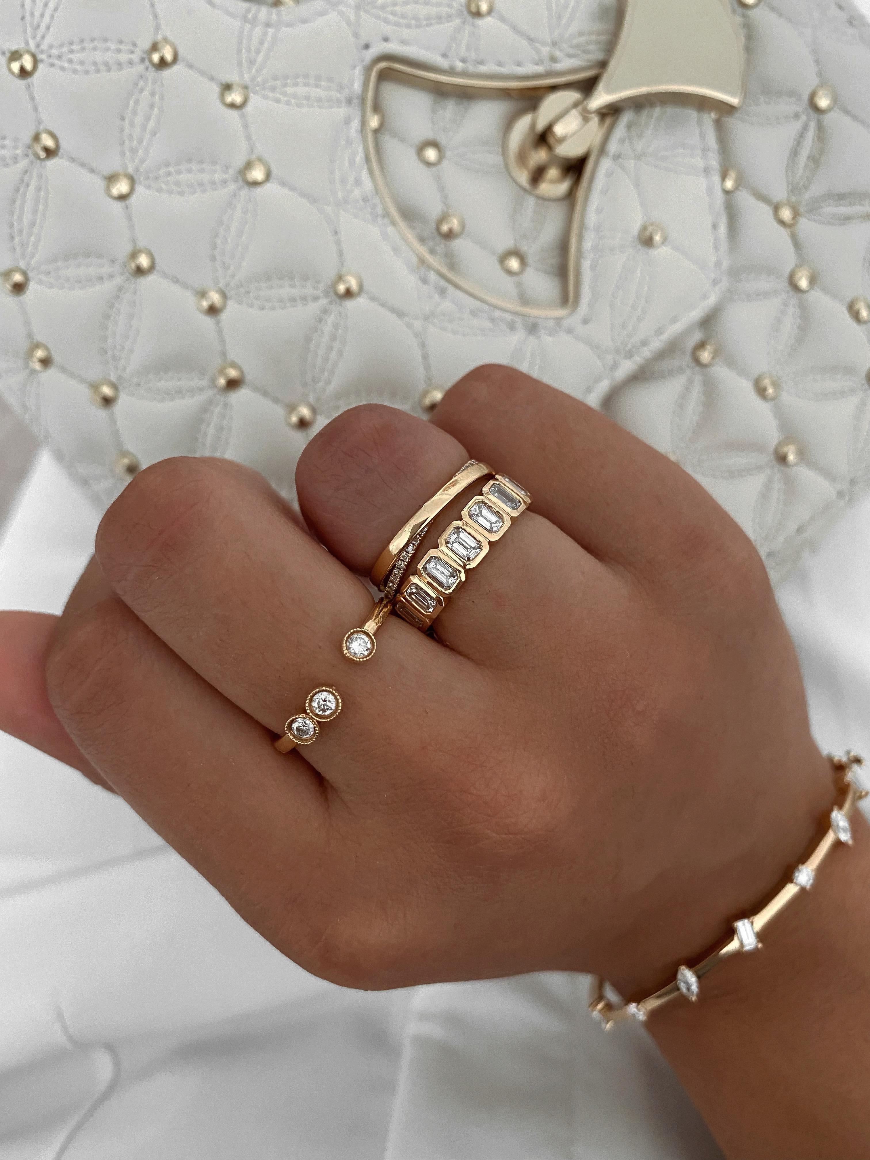 En vente :  Bague d'éternité en or rose 18 carats avec diamant taille émeraude 2