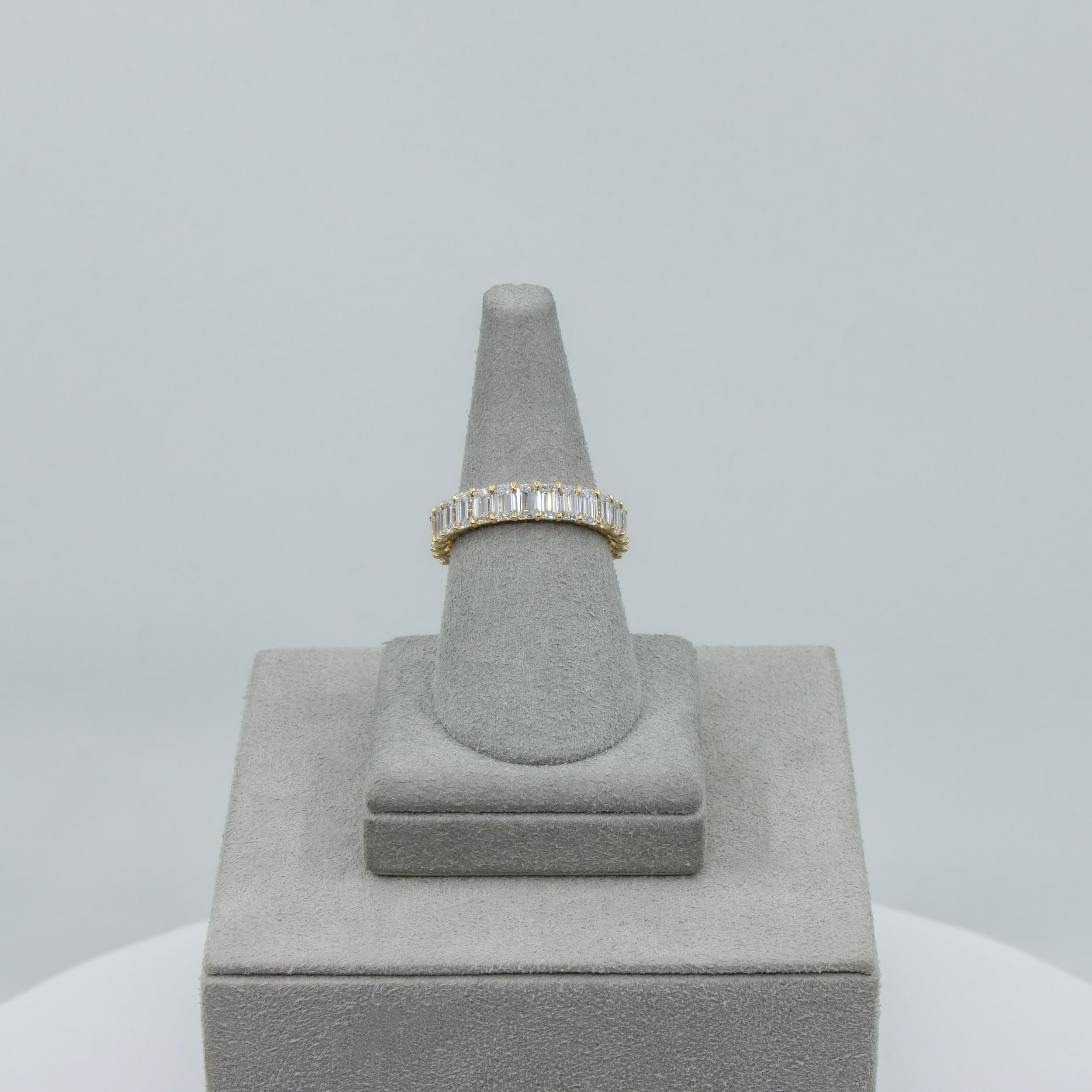 Women's Roman Malakov 4.12 Carat Total Emerald Cut Diamond Eternity Wedding Band Ring For Sale