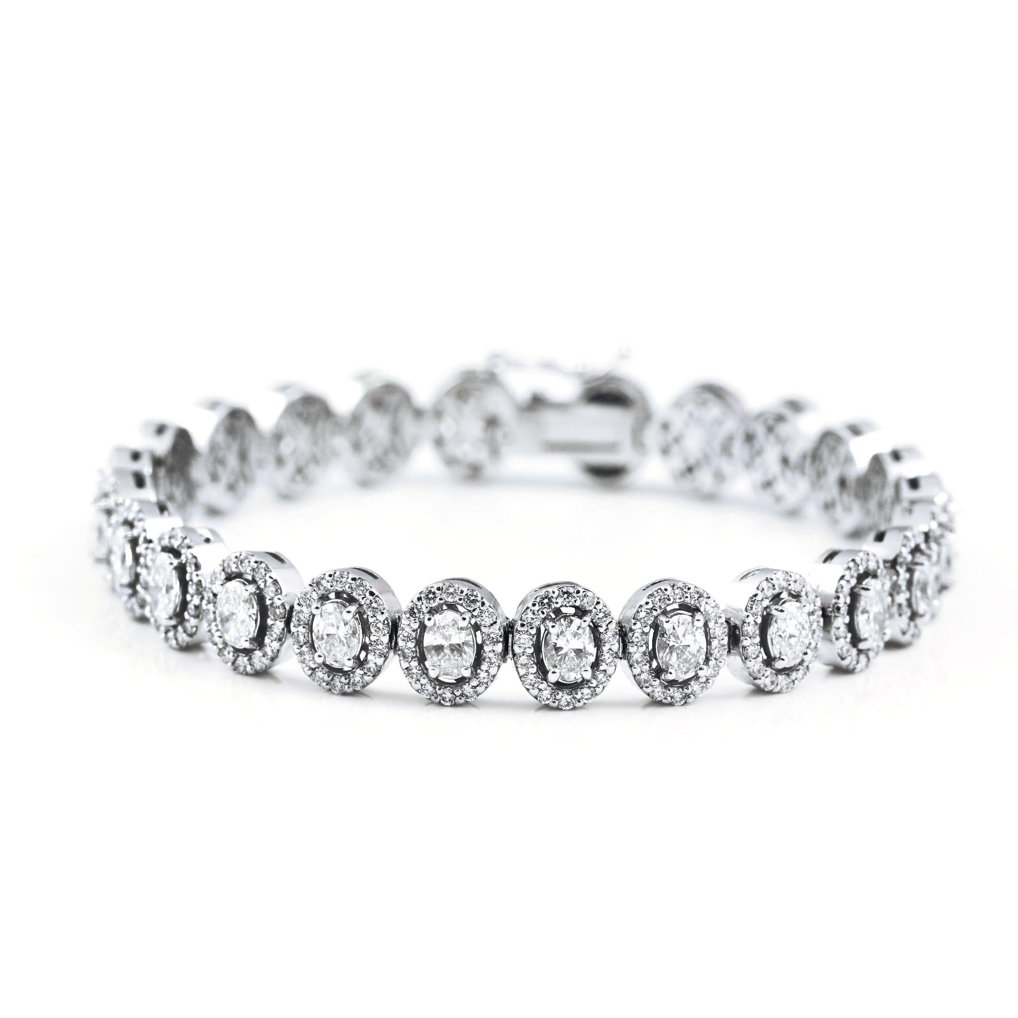 Emerald Cut Diamond Halo Bracelet in 14K White Gold, 8.35 Carats For Sale 3