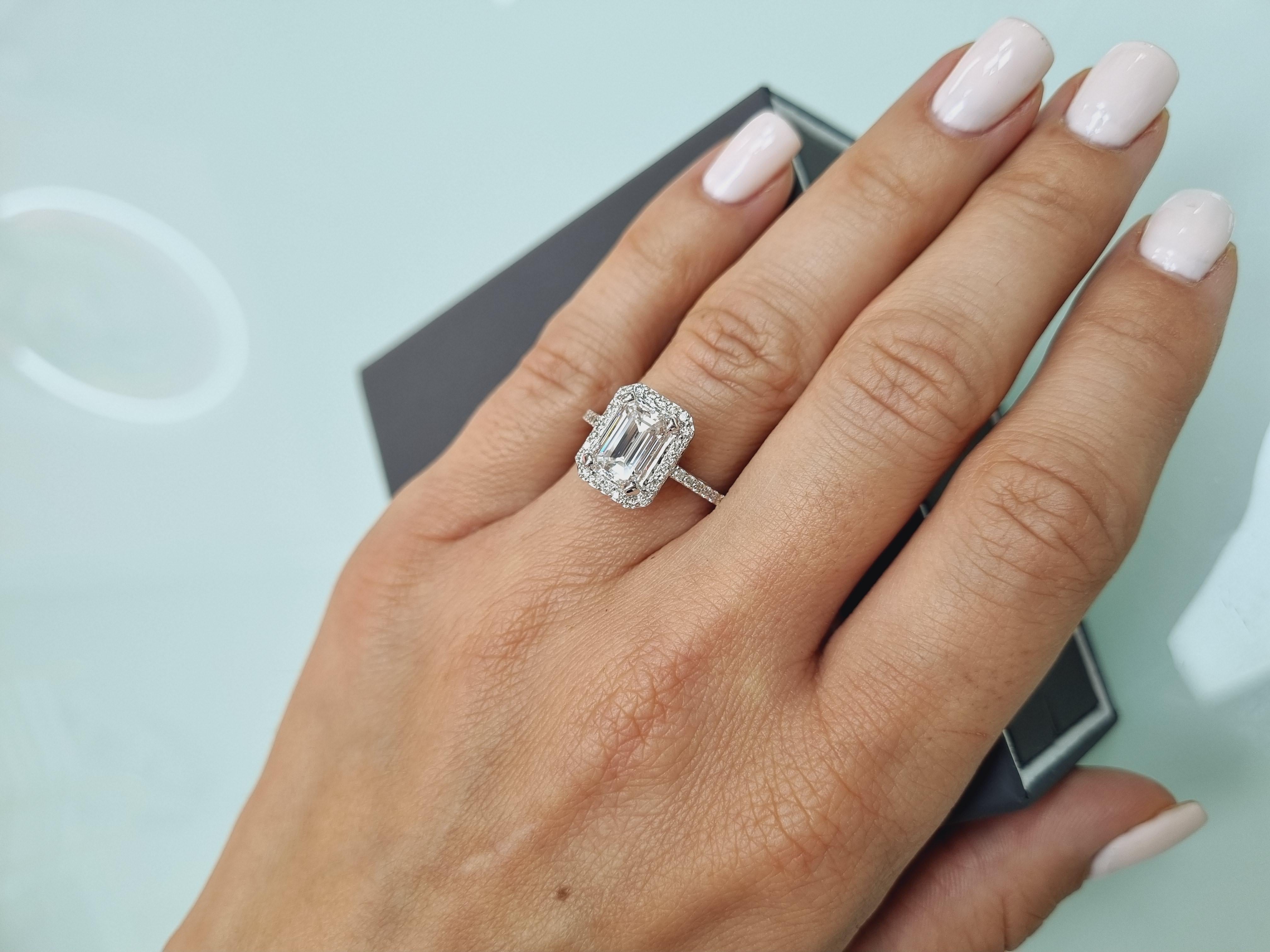 Emerald Cut Diamond Halo Engagement Ring 2.08ct In New Condition For Sale In South Woodford, GB