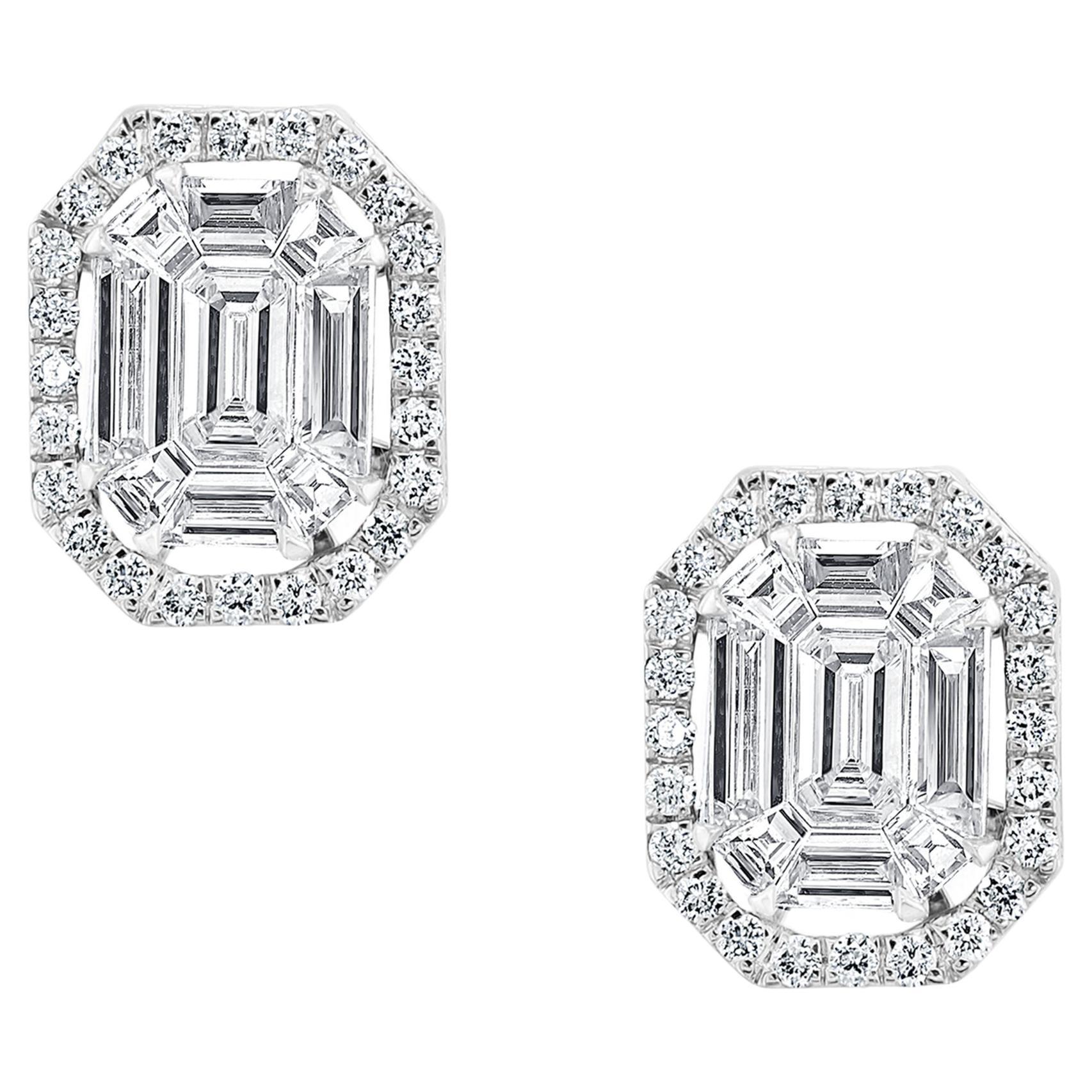 Clous d'oreilles à illusion de diamants taille émeraude en vente