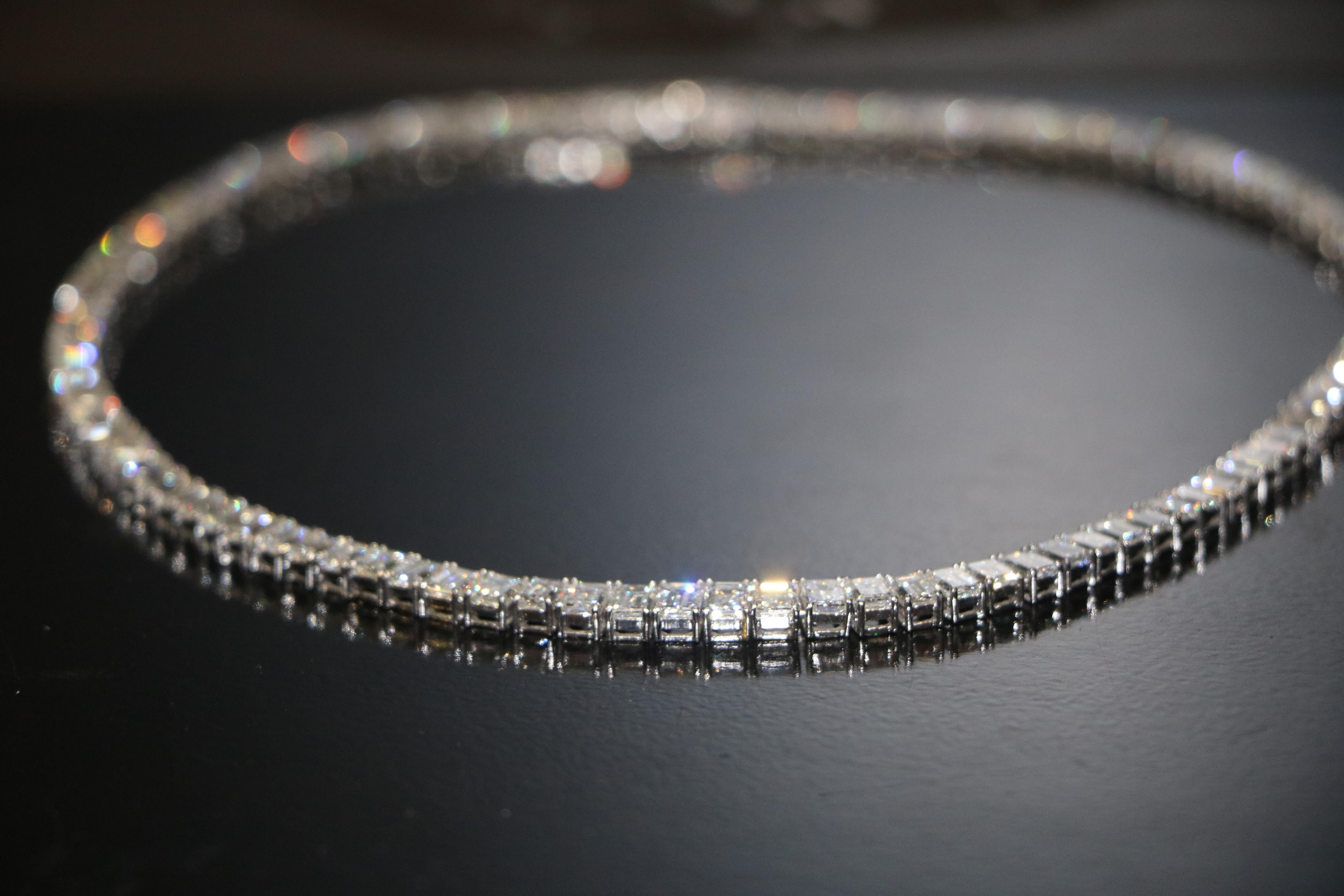 Collana con diamanti taglio smeraldo - 45 Carati In condizioni ottime in vendita a Tel Aviv - Jaffa, IL