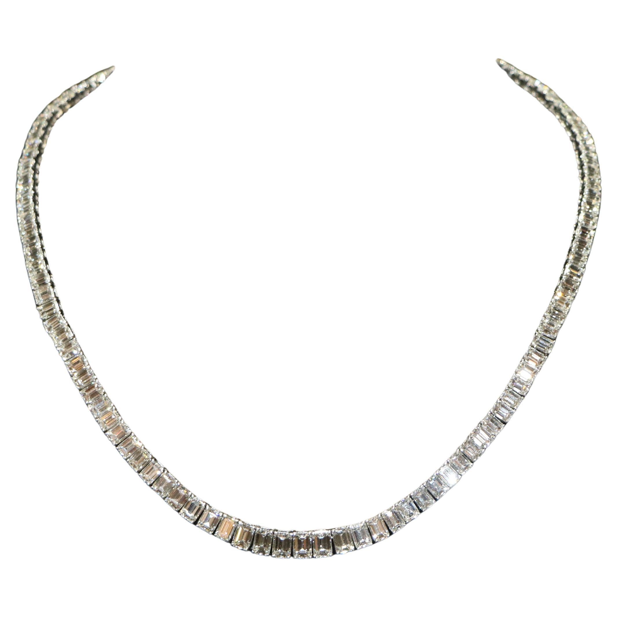 Collana con diamanti taglio smeraldo - 45 Carati in vendita