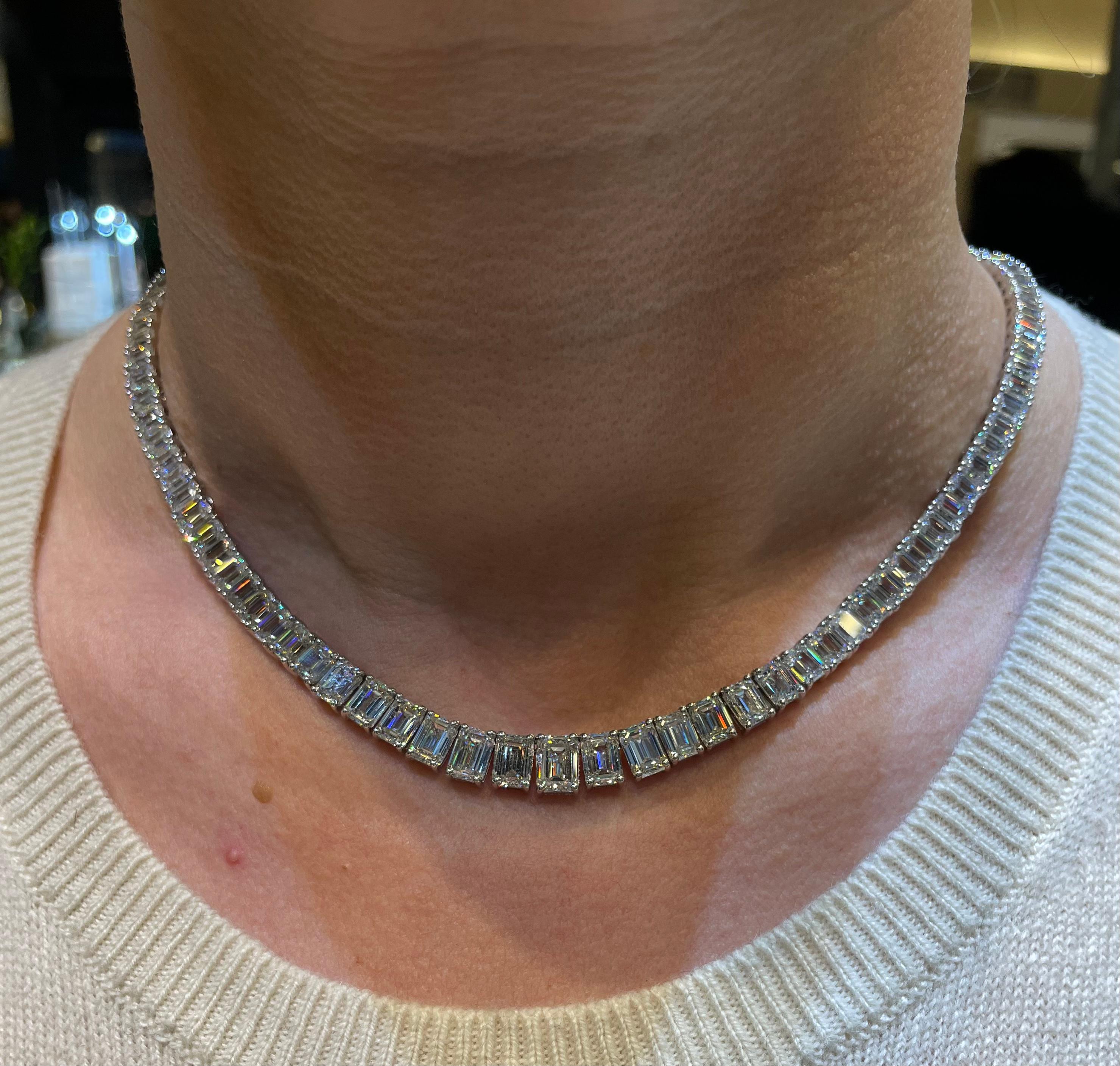 Emerald Cut Diamond Necklace For Sale 2