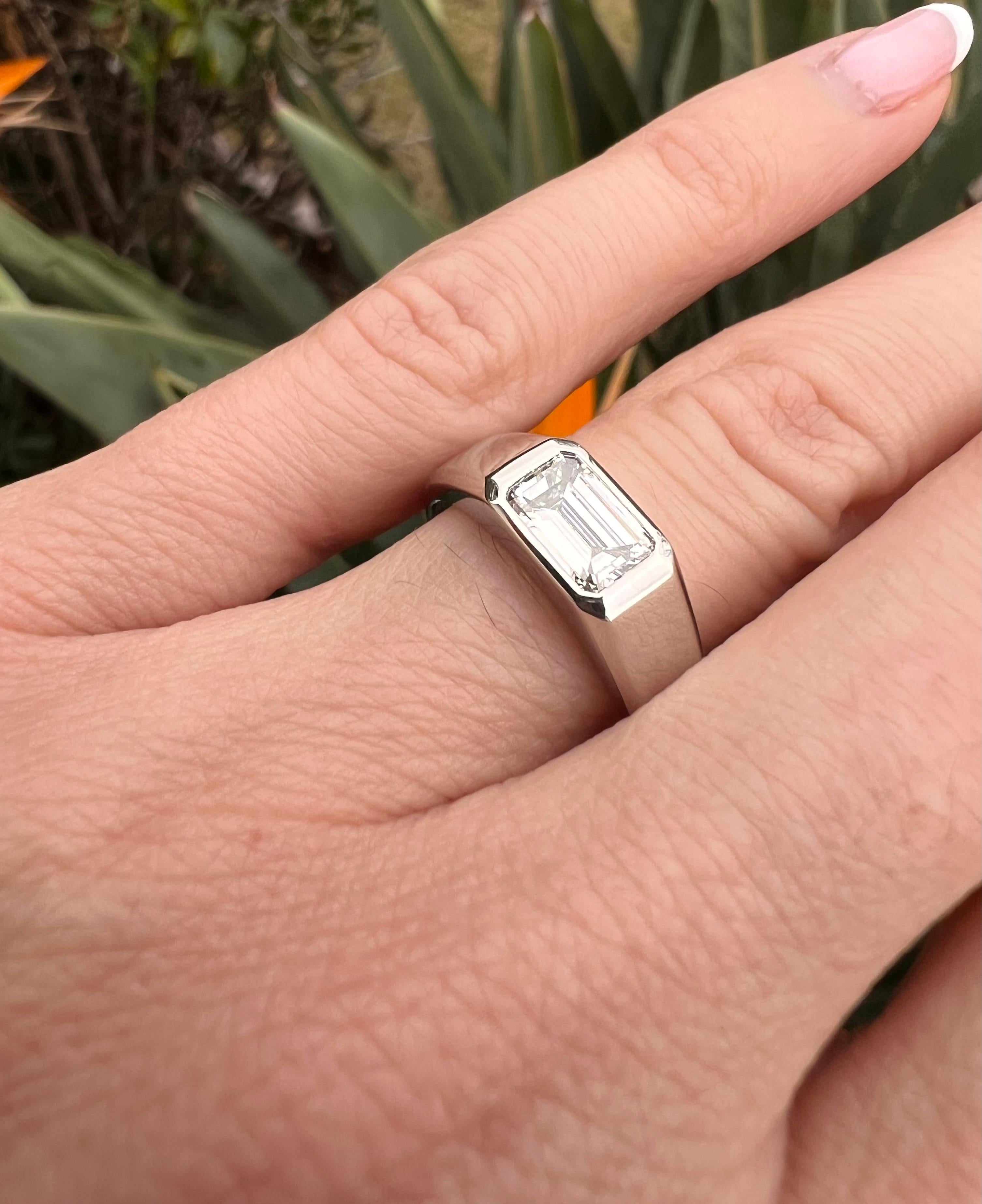Emerald Cut Diamond Platinum Ring – Unisex Design, Customizable in Any Gemstone For Sale 5