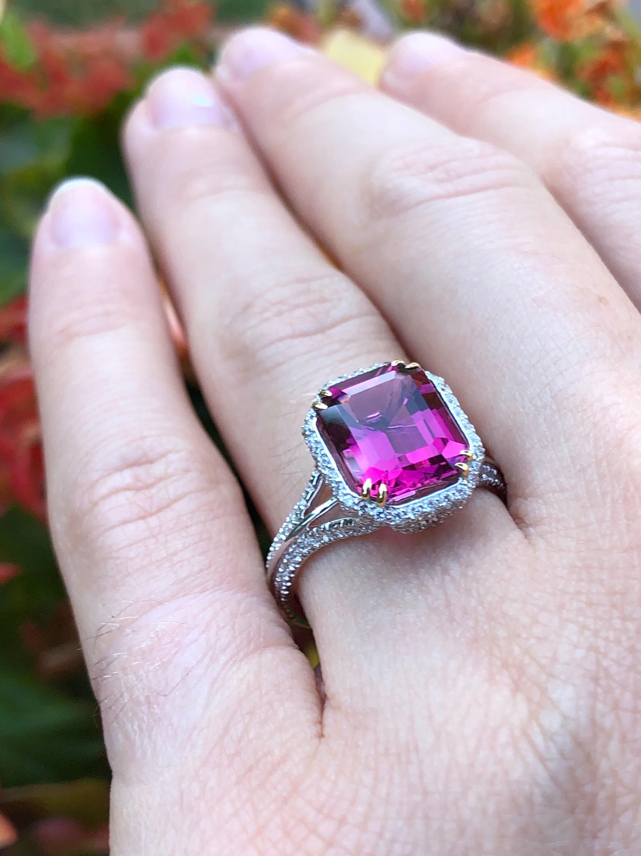 Rubellite Tourmaline Ring Emerald Cut 3.48 Carats In New Condition In Beverly Hills, CA