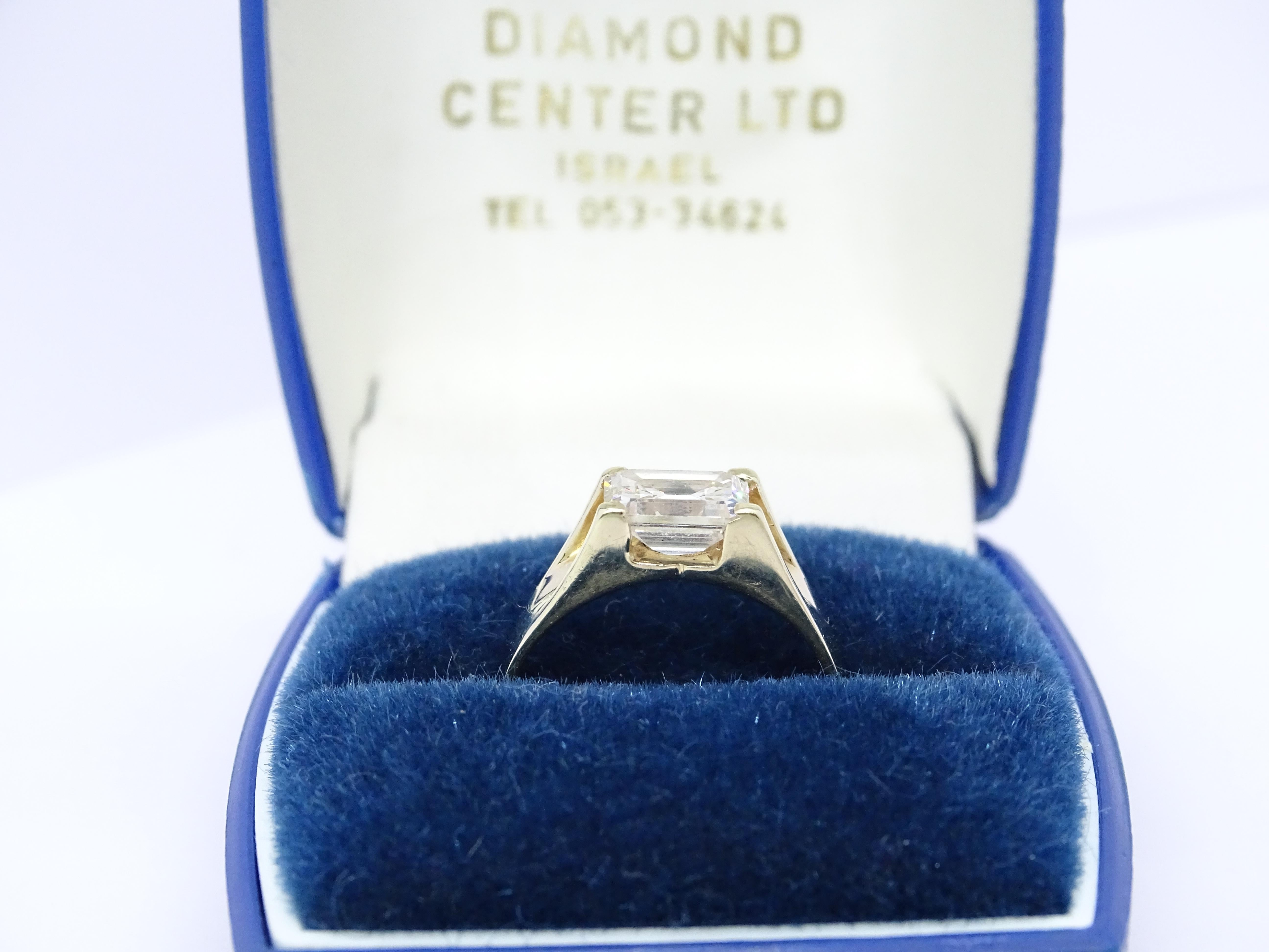 Modern Emerald cut Diamond Solitaire Ring 1.66 ct LC (IF – I), 80's - Israel For Sale