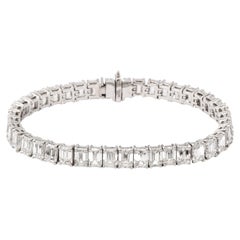 Bracciale tennis con diamanti taglio smeraldo