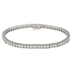 Bracelet de tennis avec diamant taille émeraude 