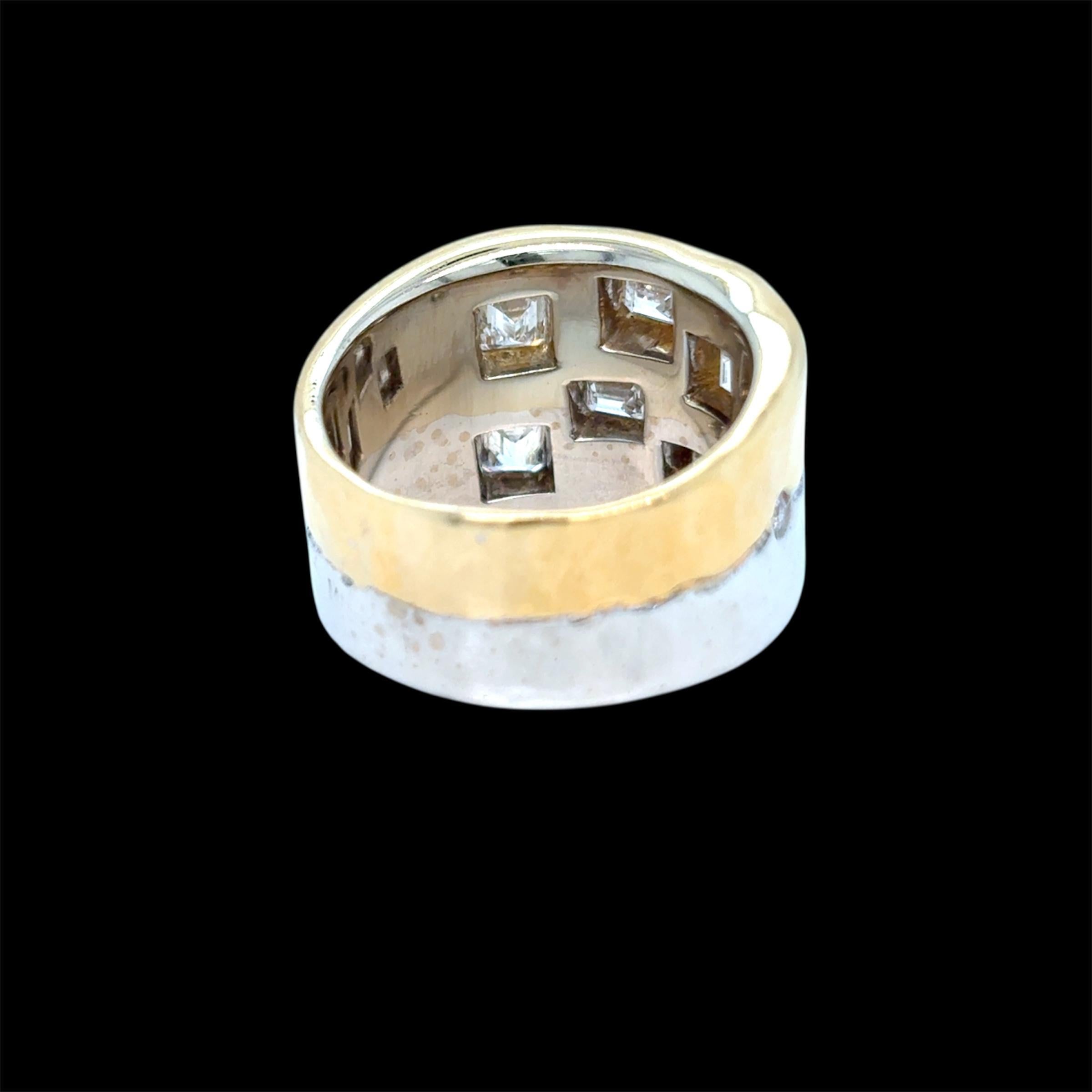 Faraone Italia Anello in oro giallo e bianco con diamante taglio smeraldo in vendita 4