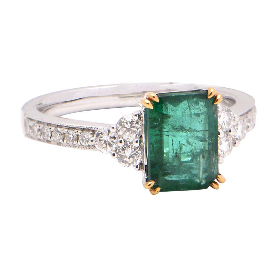 Emerald Cut Emerald 1.89 Carat Diamond 18 Carat White Gold Ring For ...