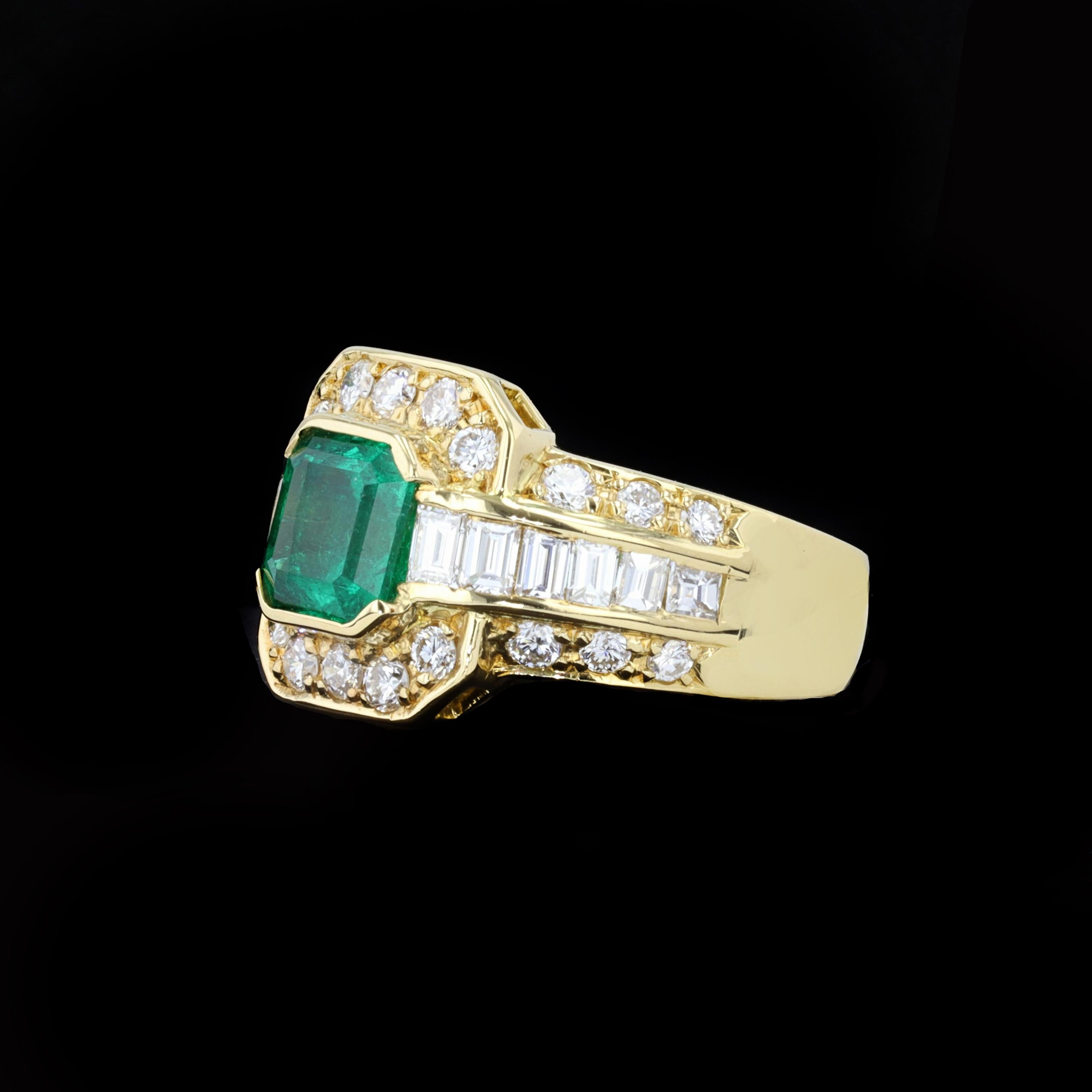 Women's Emerald Cut Emerald and Diamond 18k Yellow Gold Estate Ring For Sale