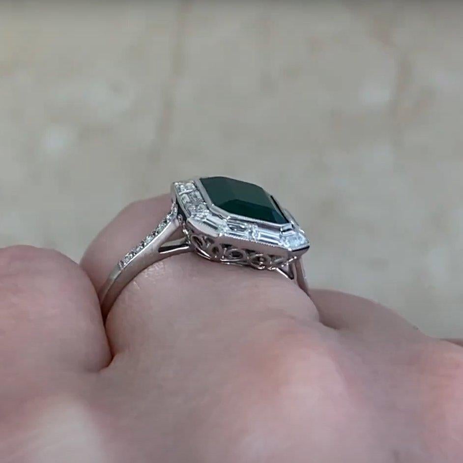 Bague à grappes d'émeraudes et de diamants (GIA environ 2,50 carats), platine Excellent état - En vente à New York, NY