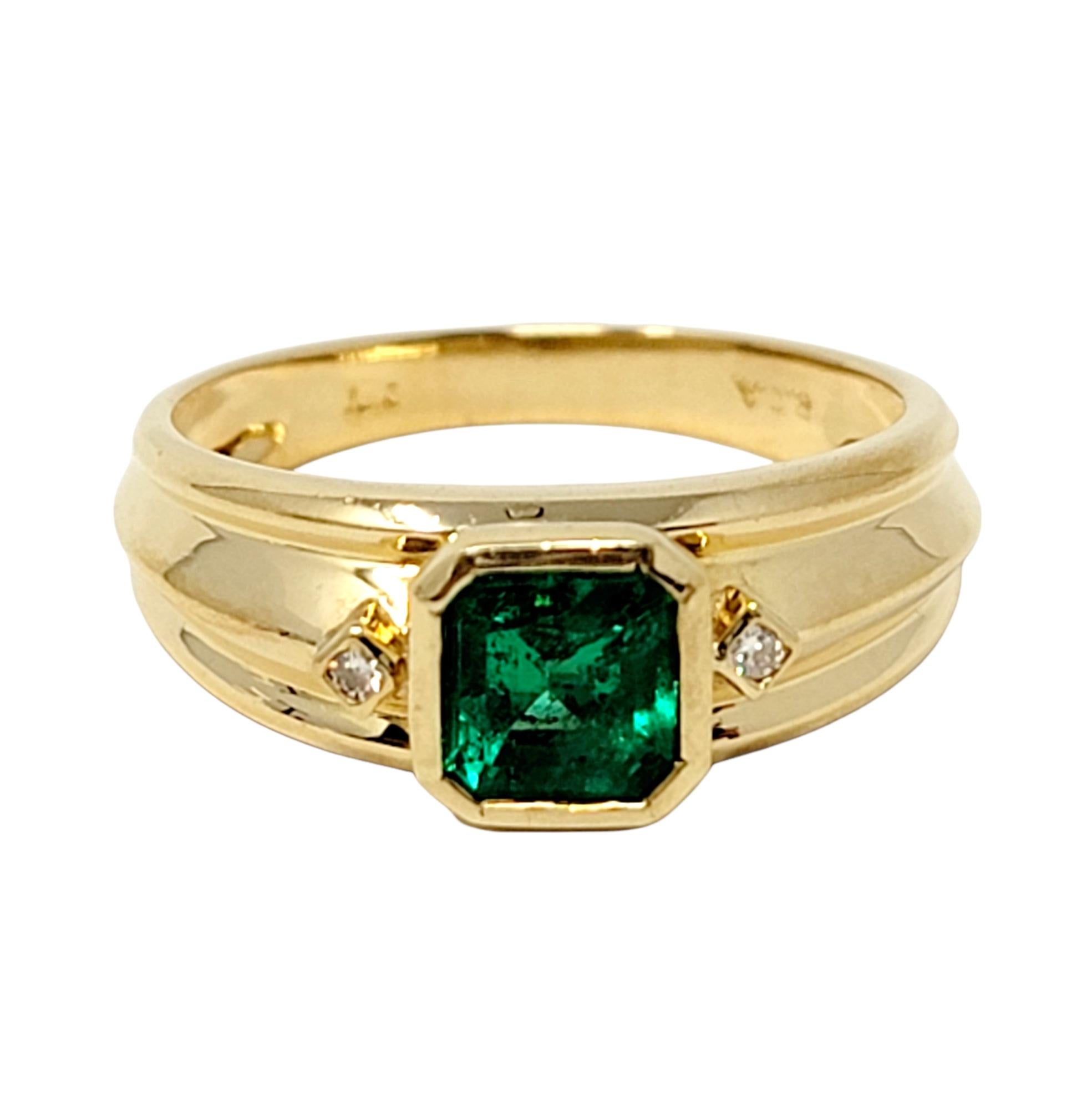 emerald green ring with gold band