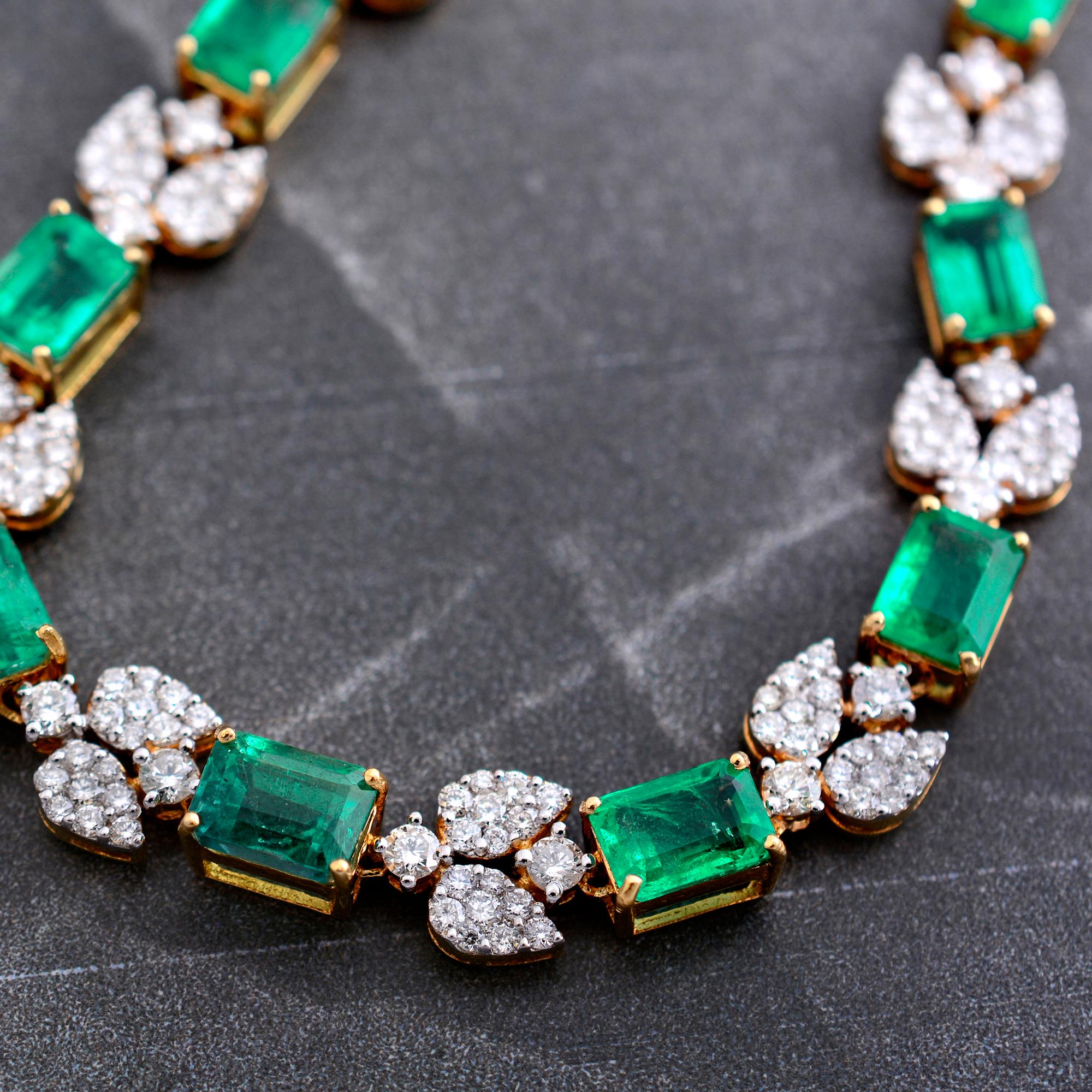 Modern Emerald Cut Emerald Gemstone Necklace Diamond Pave 14 Karat Yellow Gold Jewelry For Sale