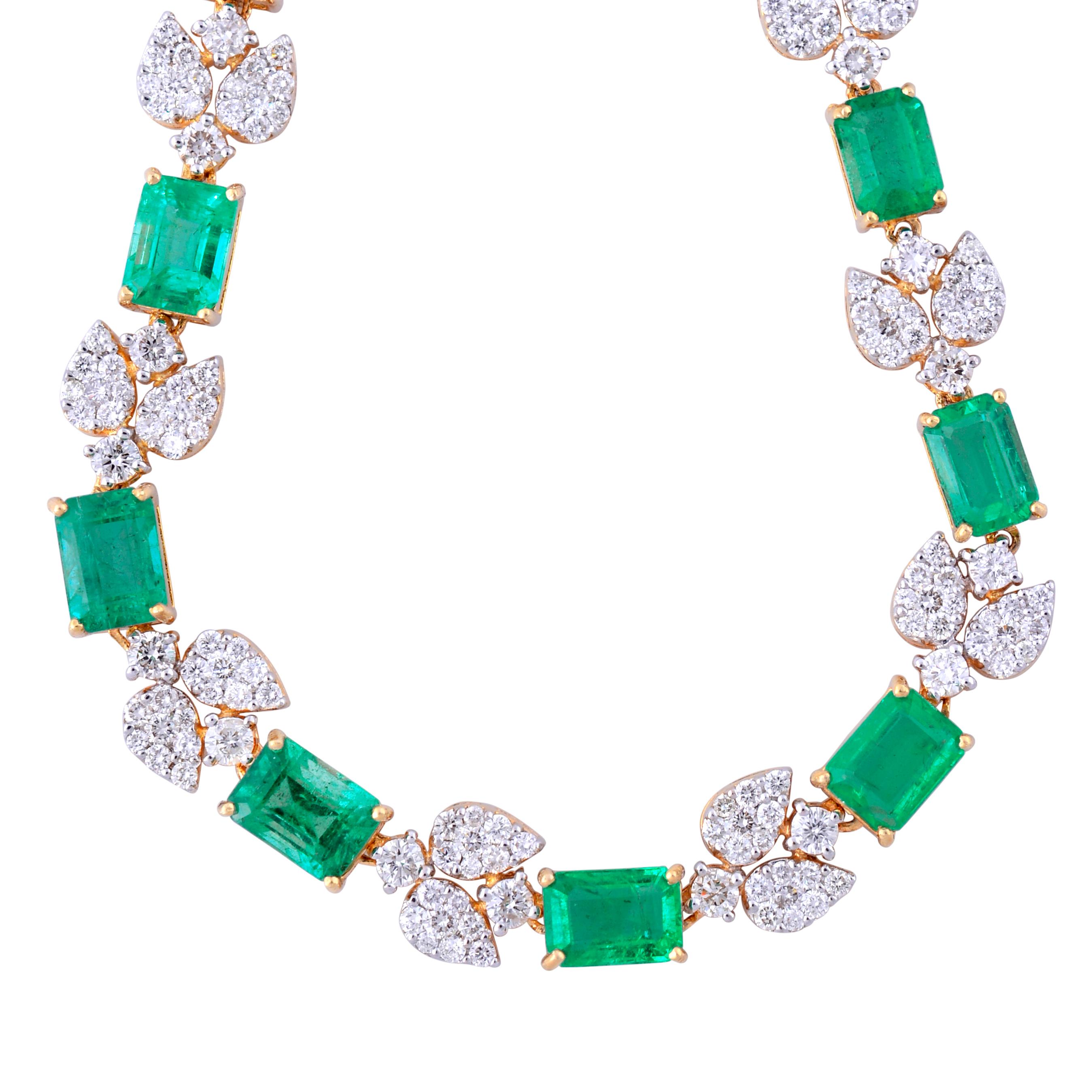 Women's Emerald Cut Emerald Gemstone Necklace Diamond Pave 14 Karat Yellow Gold Jewelry For Sale