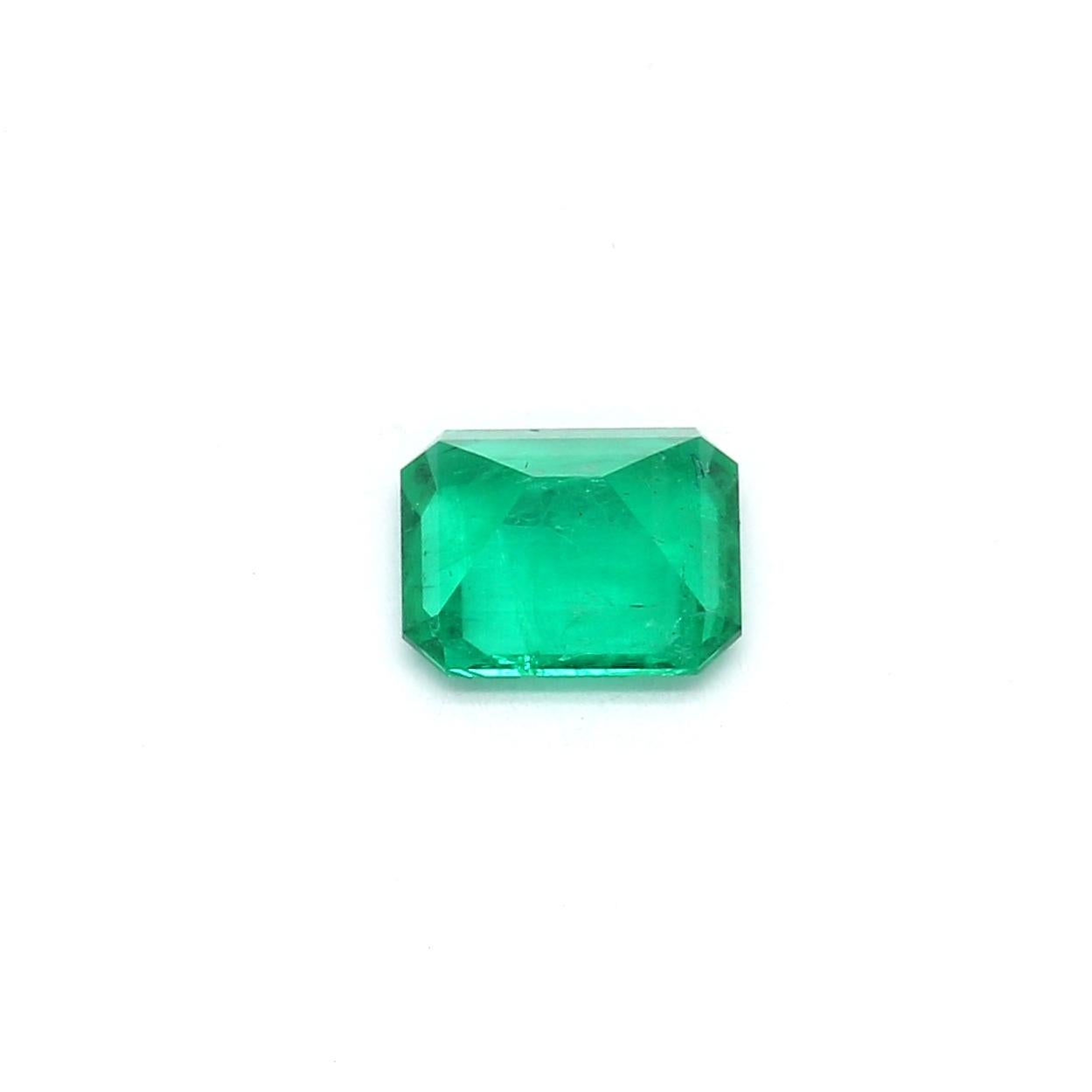 Moderne Emerald Cut Emerald Loose Gemstone 1.03 Carat Weight  en vente