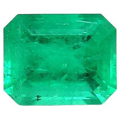 Emerald Cut Emerald Loose Gemstone 1.03 Carat Weight  For Sale