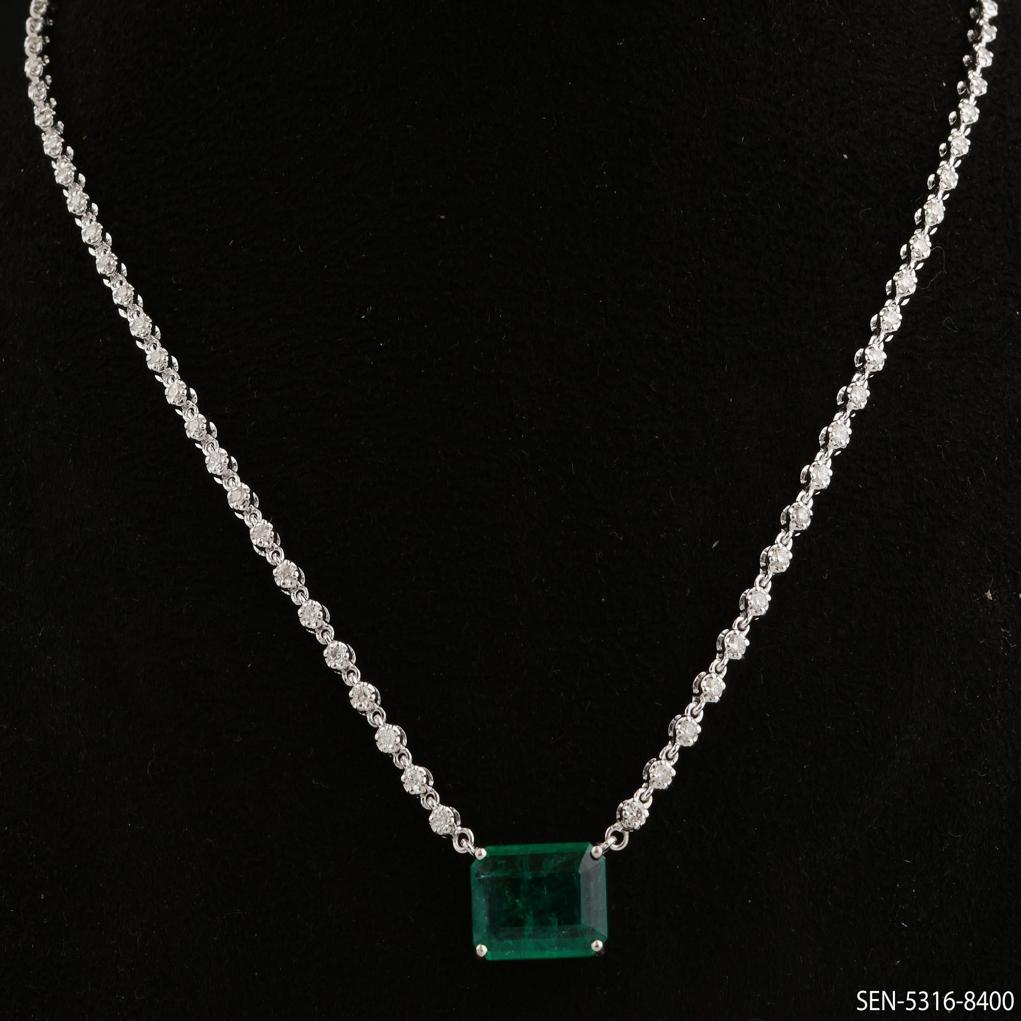 Women's 14 Carat White Gold Emerald Cut Emerald Pendant Necklace with Diamonds For Sale
