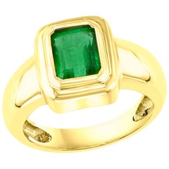 Antique Emerald Cut Emerald Ring 18 Karat Yellow Gold, Affordable