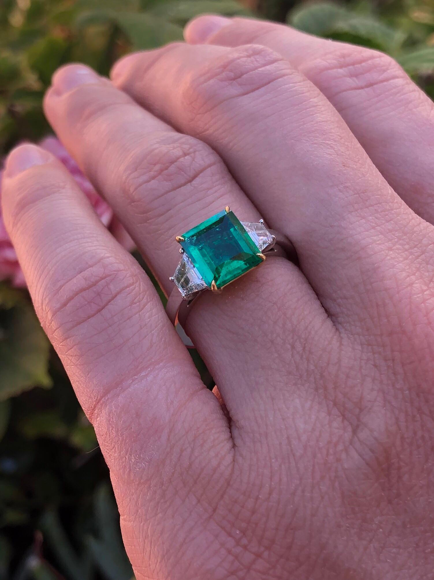 Colombian Emerald Ring Emerald Cut 1.85 Carats AGL Certified Insignificant Oil 2