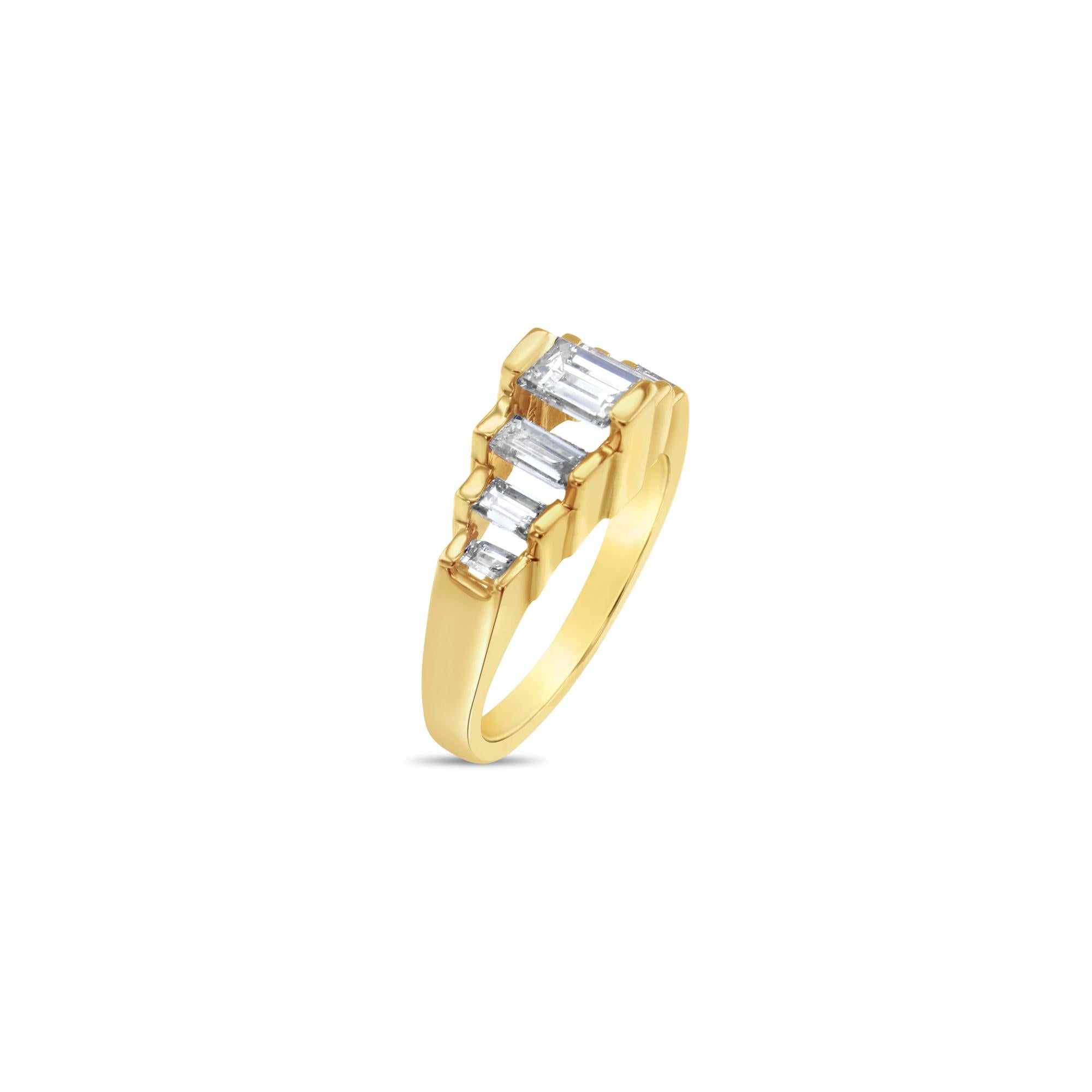 ♥ Ring Summary  ♥

Main Stone: Diamond
Approx. Carat Weight: 1.25cttw
Diamond Clarity: VS2
Diamond Color: G
Band Material: 14k Yellow Gold
Stone Cut: Baguette
Dimensions: 7mm x 17mm 
Weight: 5 grams 