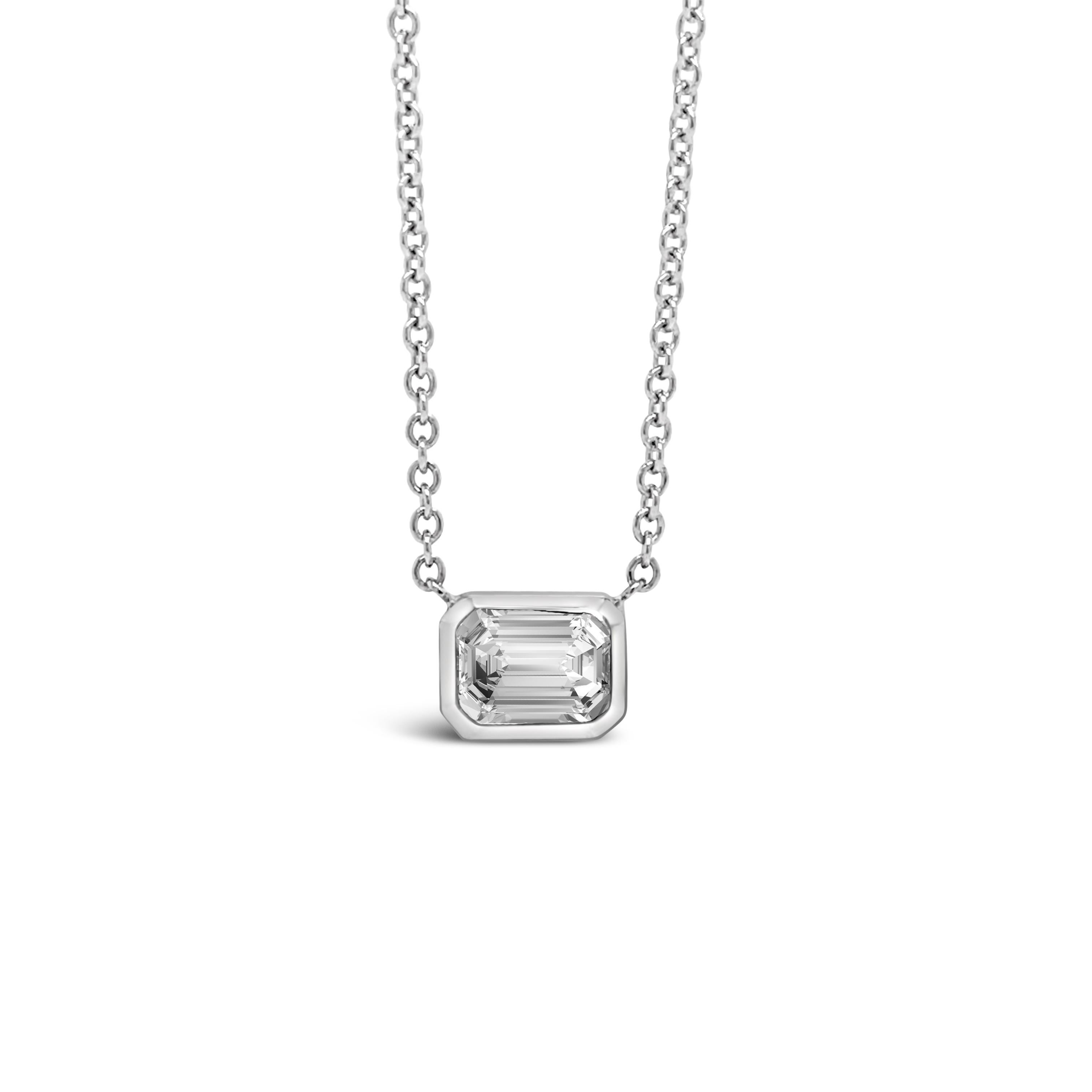 This pendant features and .59 Pointer Oval Diamond, set horizontally.
The diamond is F Color, VVS2 Clarity. The Pendant is set in 18K White Gold.
GIA certified