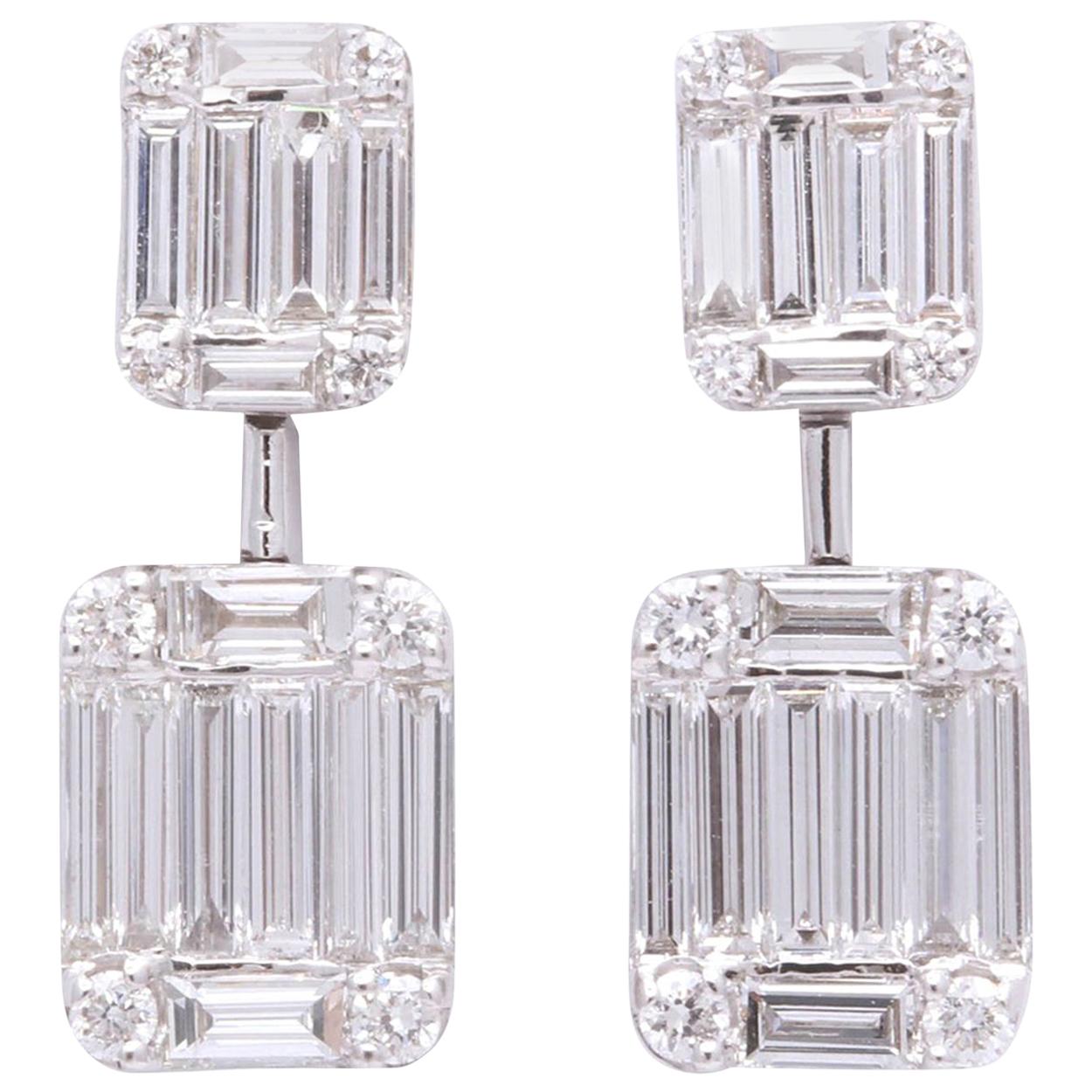 Boucles d'oreilles pendantes à diamants illusionnés, taille émeraude en vente