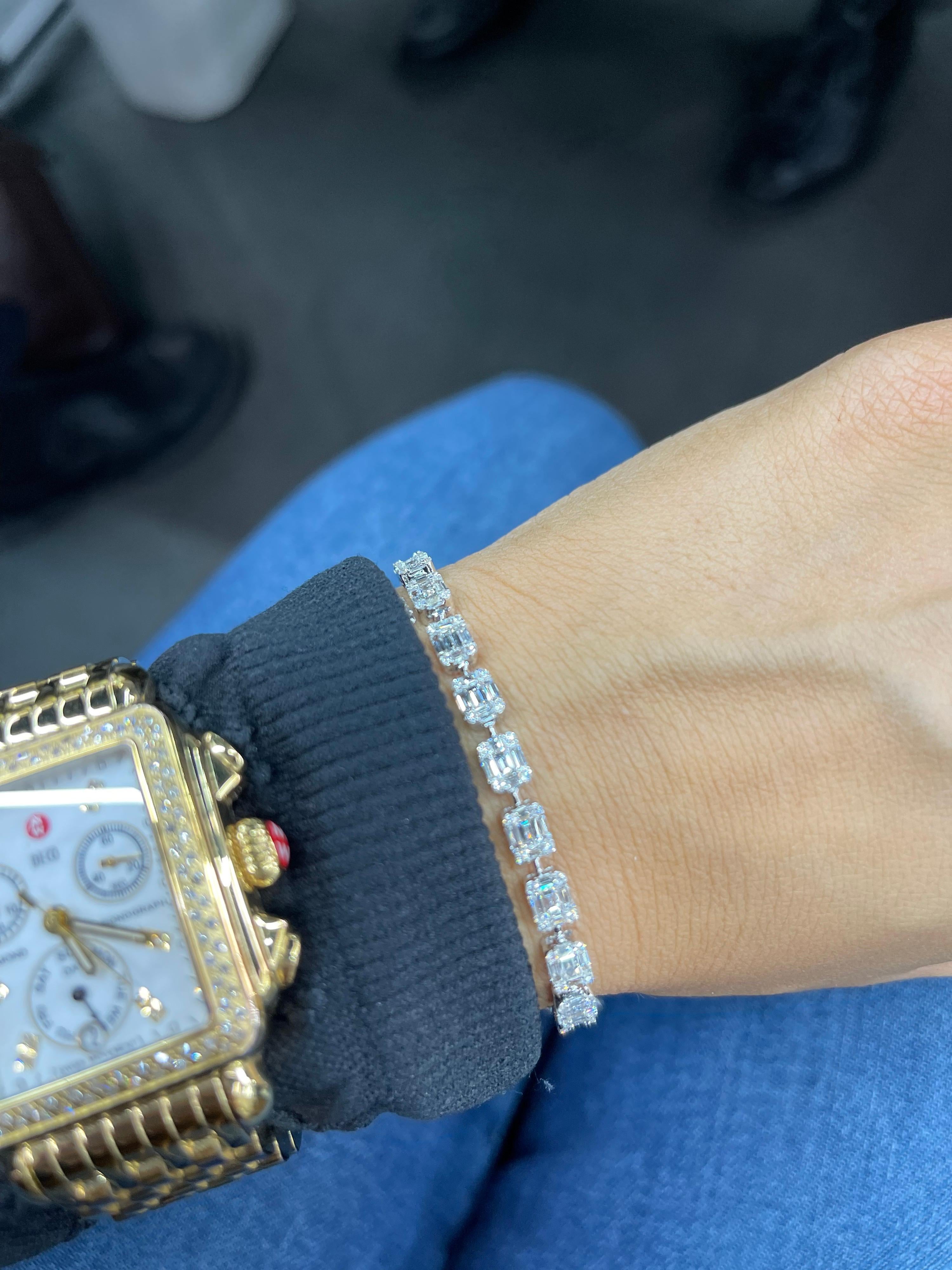 Emerald Cut Illusion Diamond Tennis Bracelet 4.02 Carats 18 Karat White Gold For Sale 2