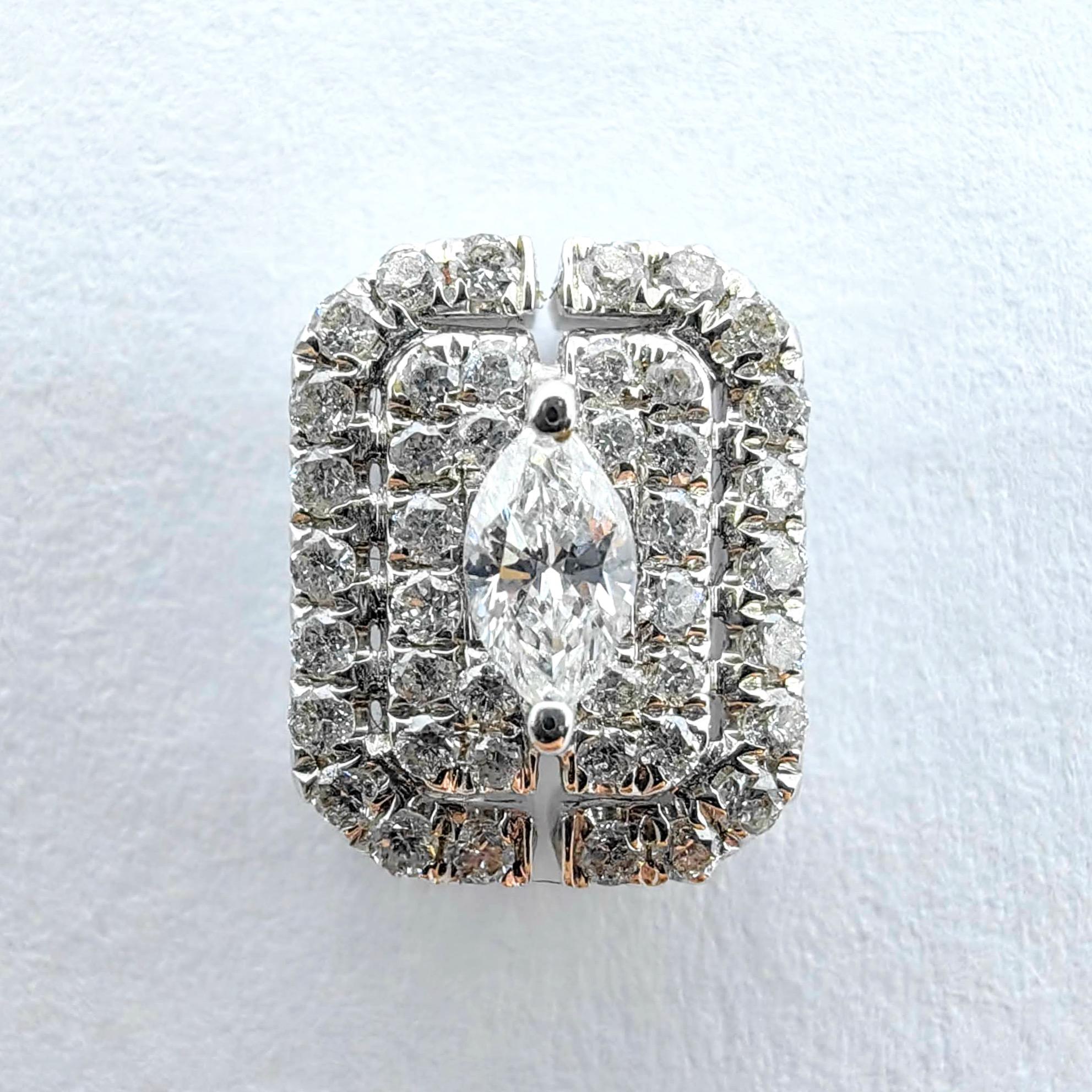 Smaragdschliff-Illusion runder Diamant Oktagon Halo Ohrstecker aus 18K Weißgold im Angebot 1
