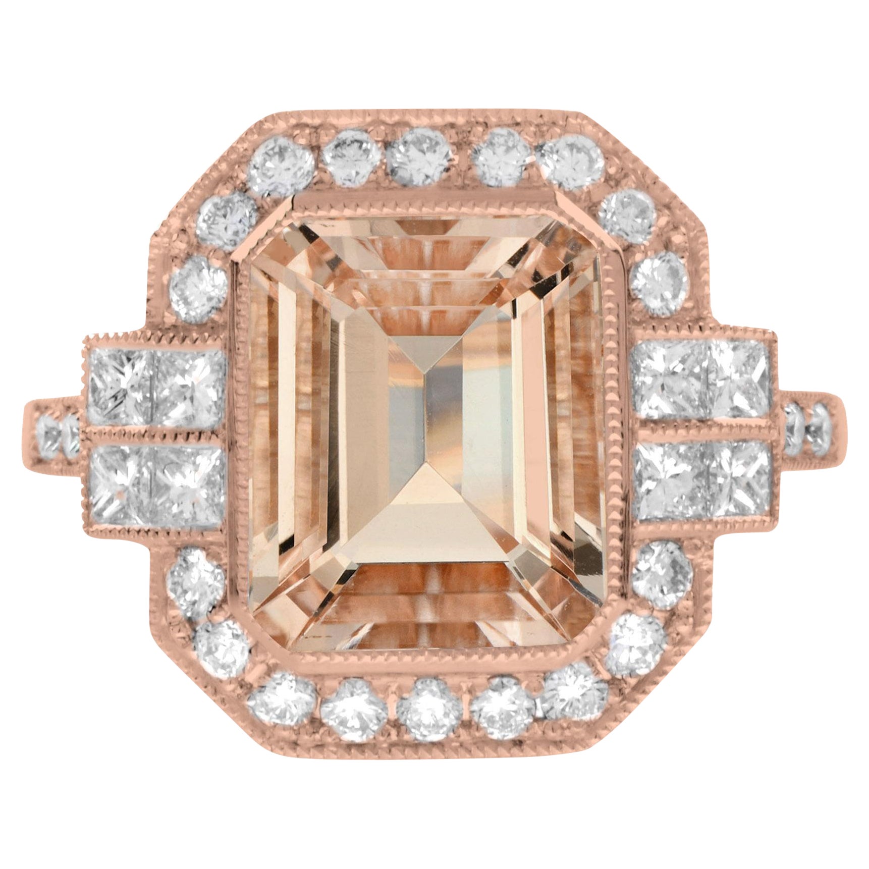 Verlobungsring aus 18 Karat Roségold mit Morganit im Smaragdschliff und Diamanten ()