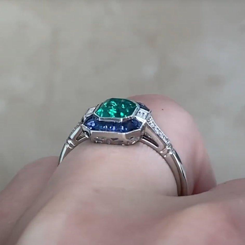Anillo Esmeralda Colombiana Natural Corte Esmeralda (Gubelina Aprox 0,90 Quilates) Platino en Excelente estado para la venta en New York, NY