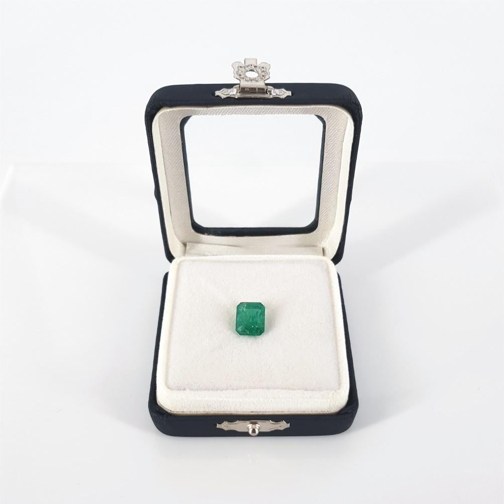 Emerald Cut Natural Emerald In Excellent Condition For Sale In Cape Town, ZA